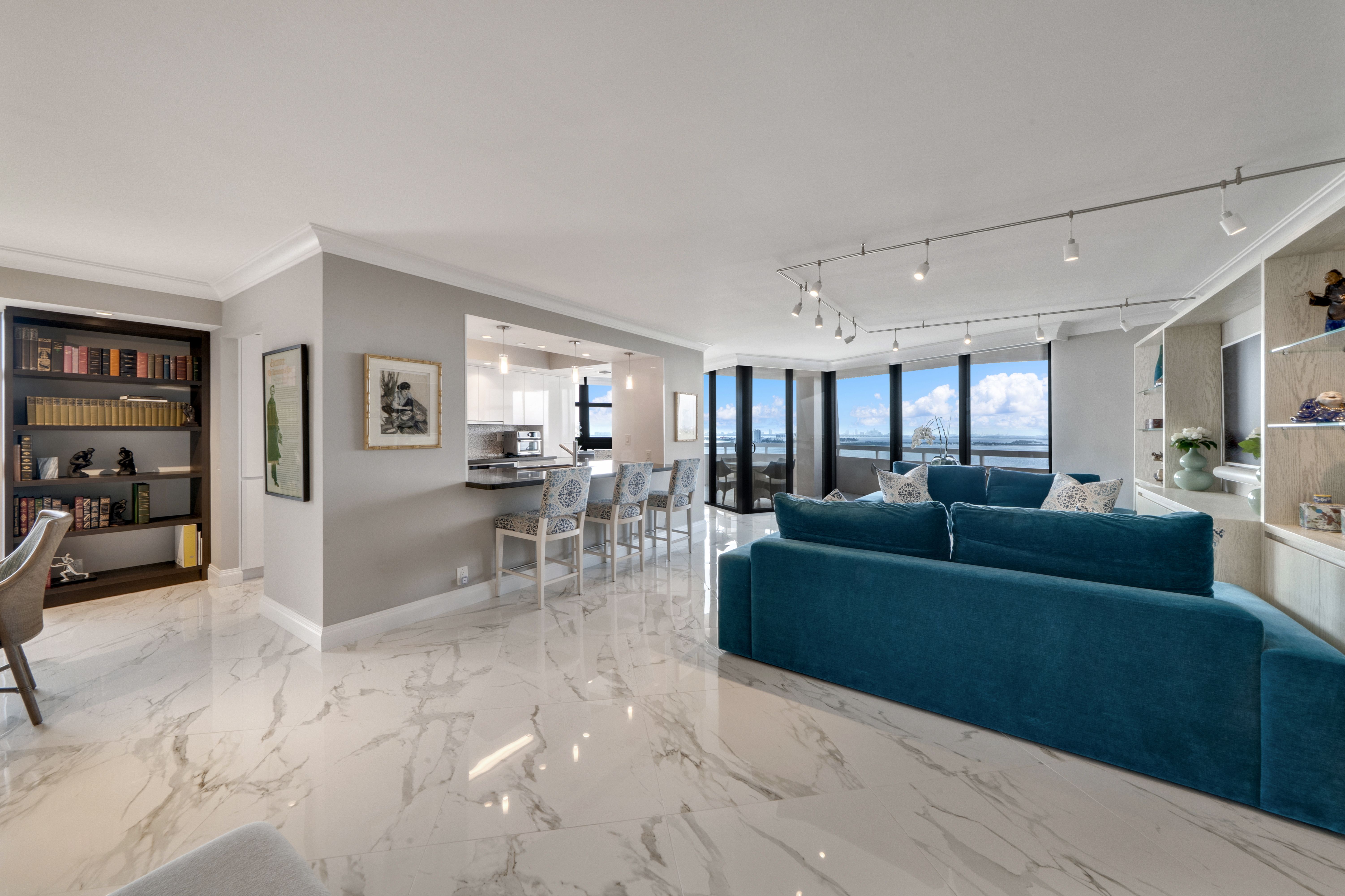 2000 Towerside Terrace Miami FL 33138