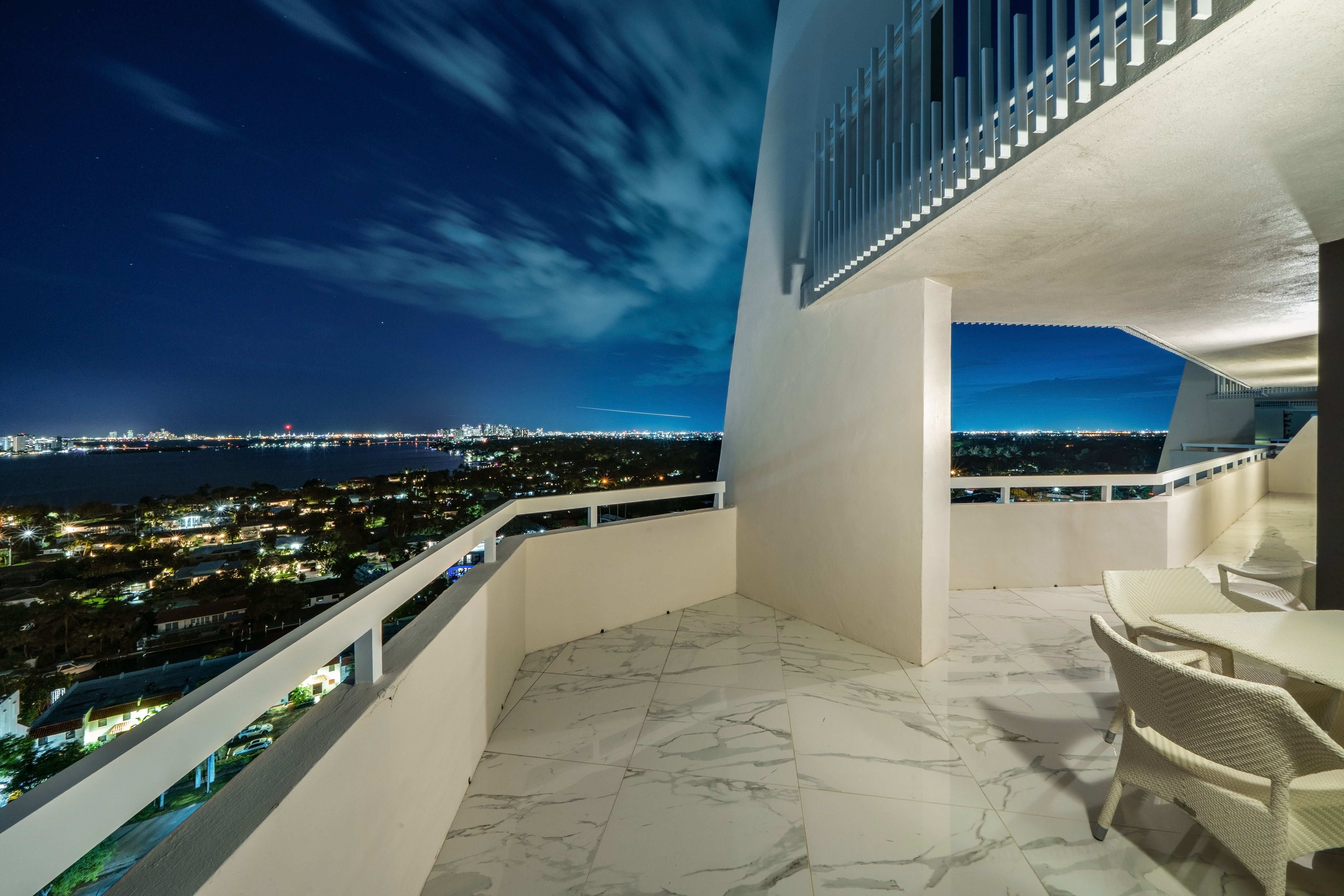 2000 Towerside Terrace Miami FL 33138