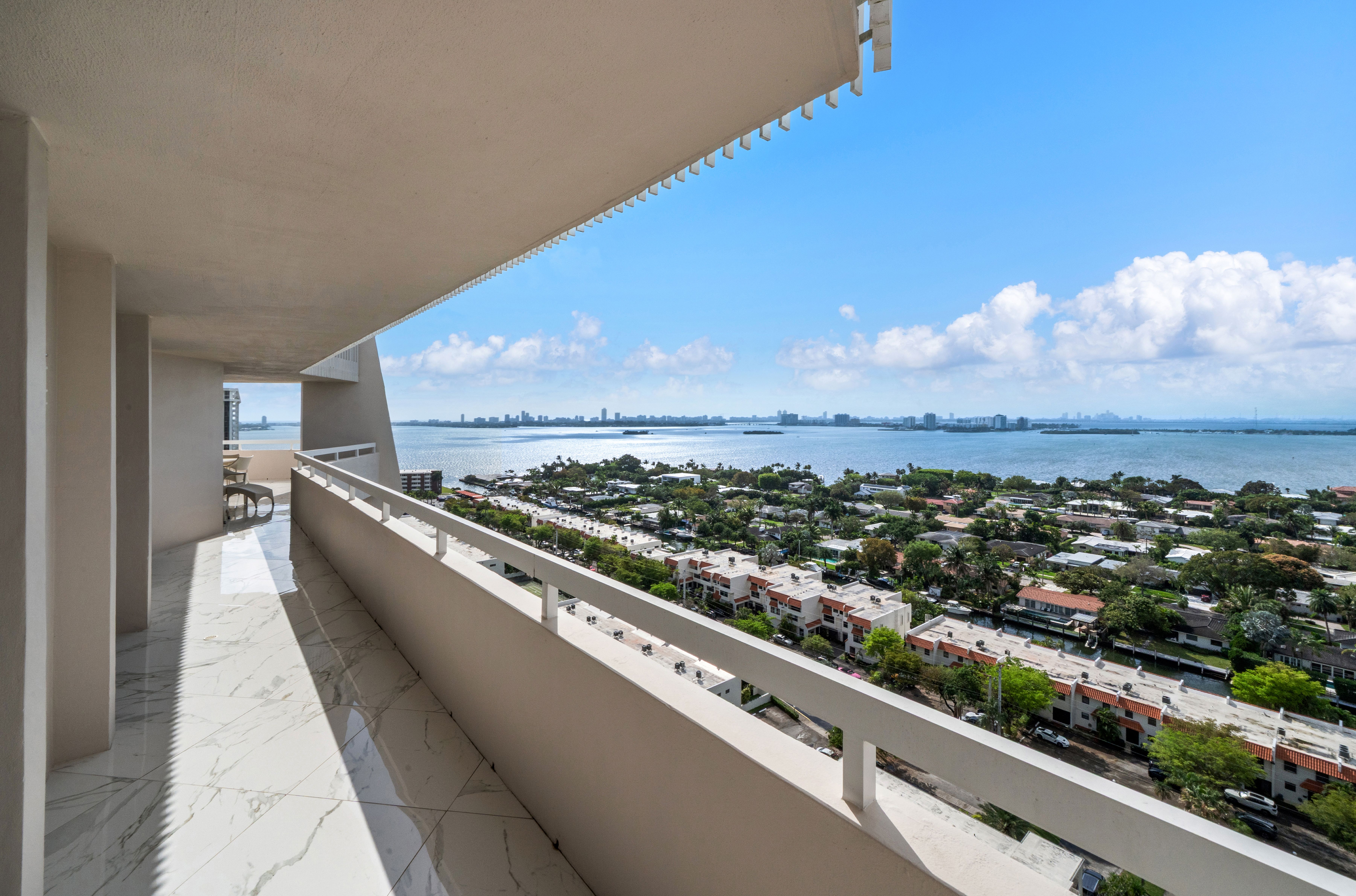 2000 Towerside Terrace Miami FL 33138