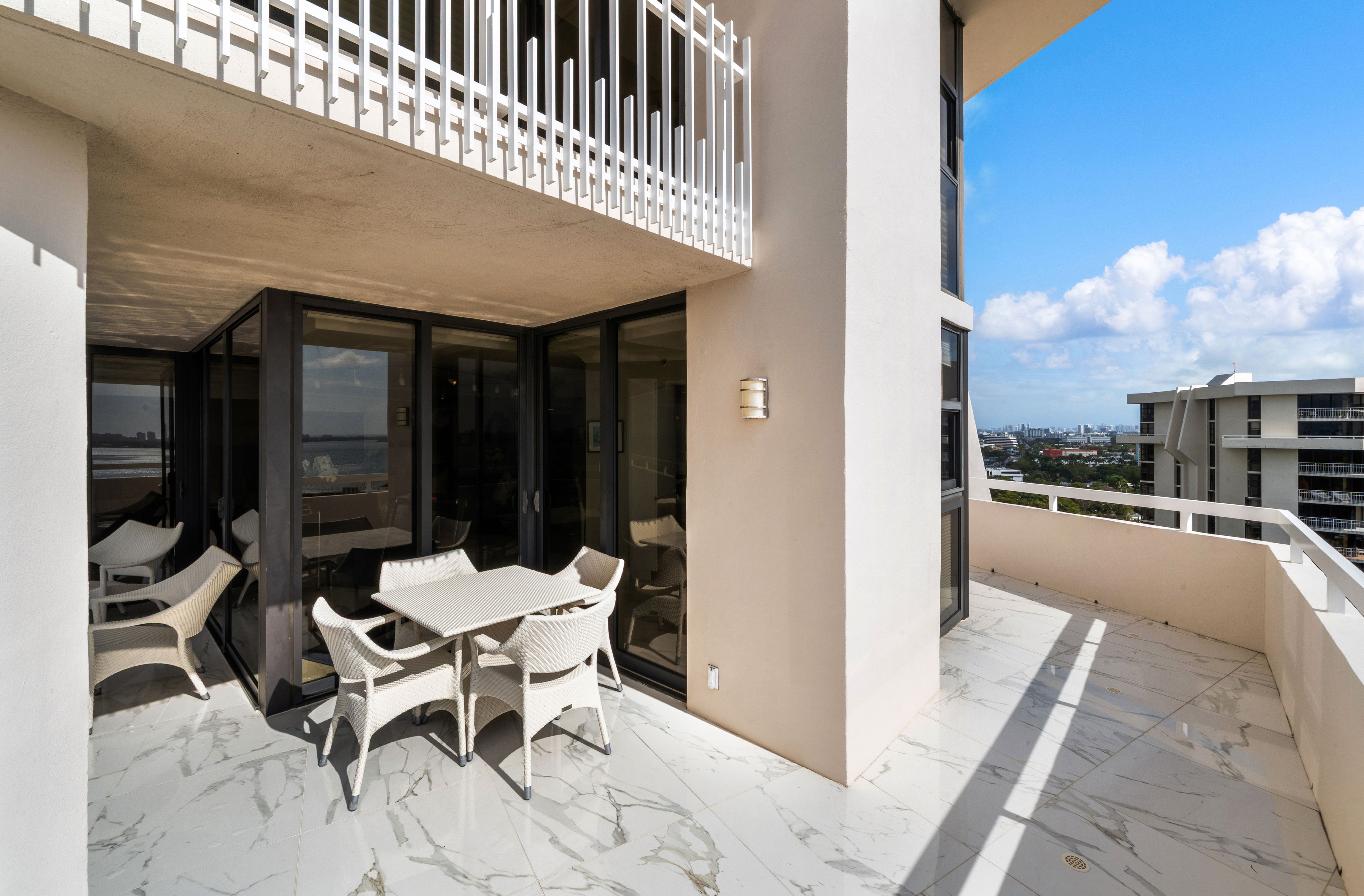 2000 Towerside Terrace Miami FL 33138