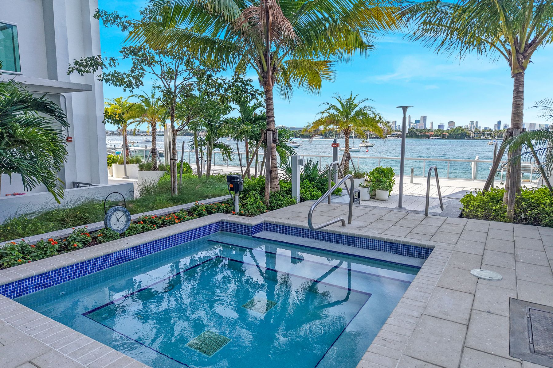 1000 West Avenue Miami Beach FL 33139