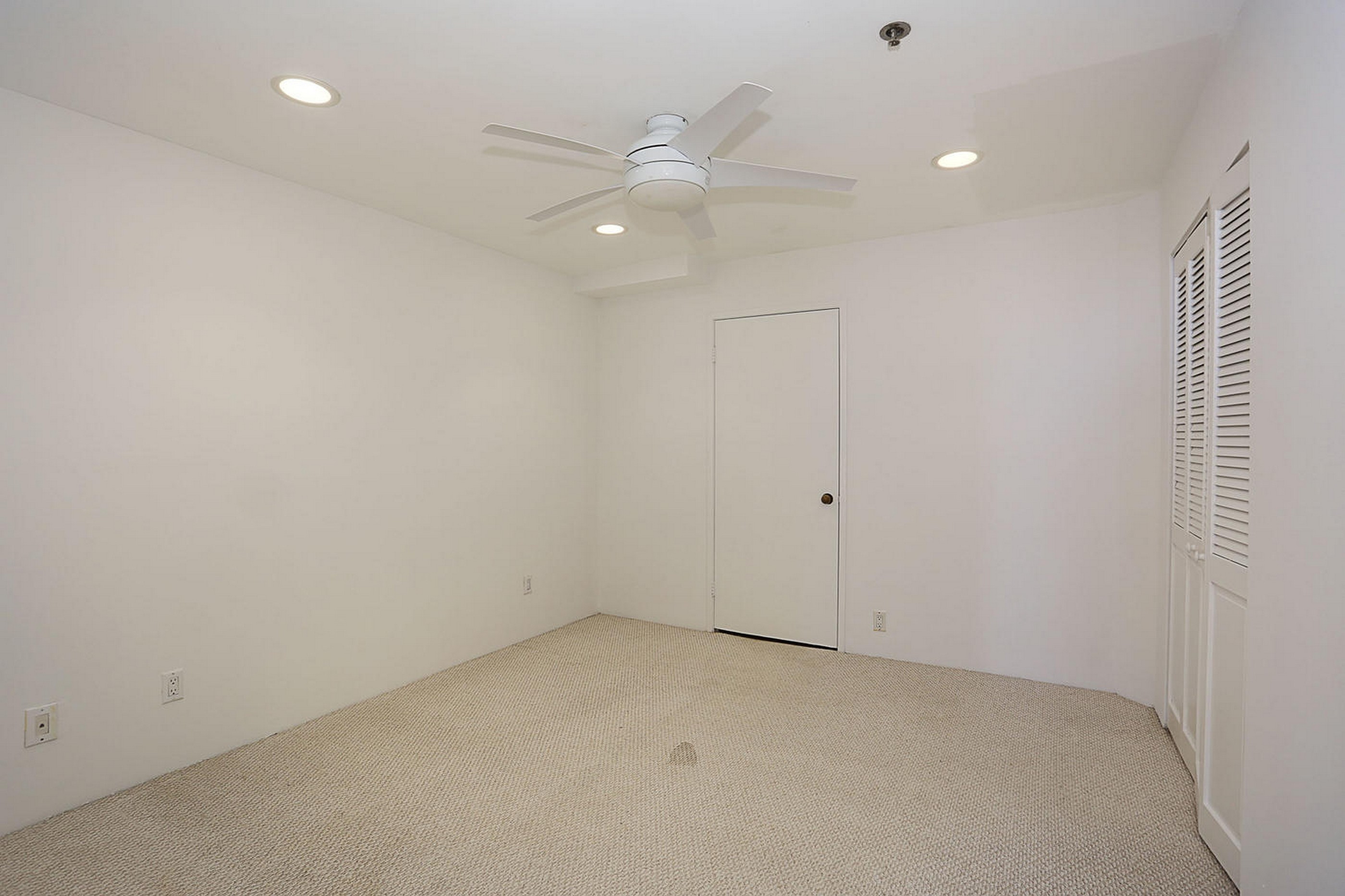 201 Crandon Boulevard Key Biscayne FL 33149