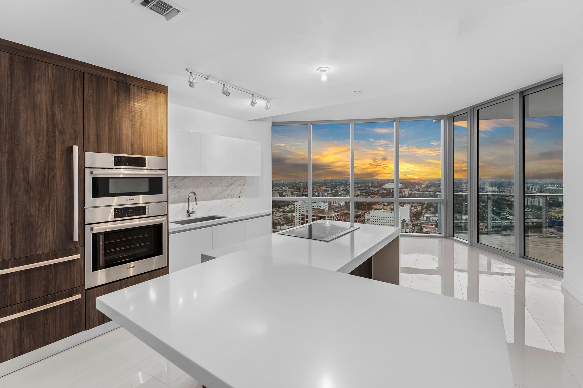 851 NE 1st Avenue Miami FL 33132