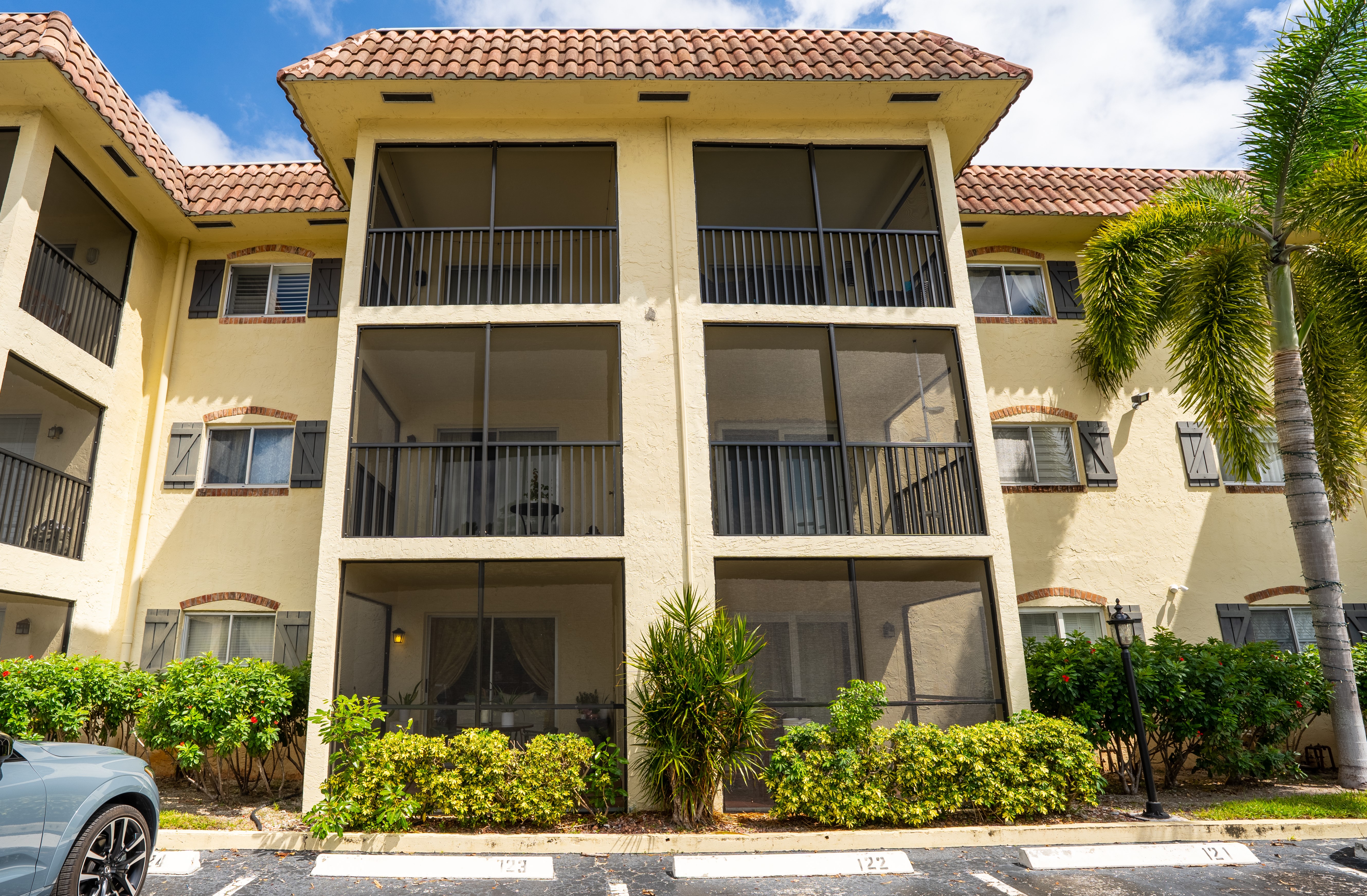 253 S Cypress Road Pompano Beach FL 33060