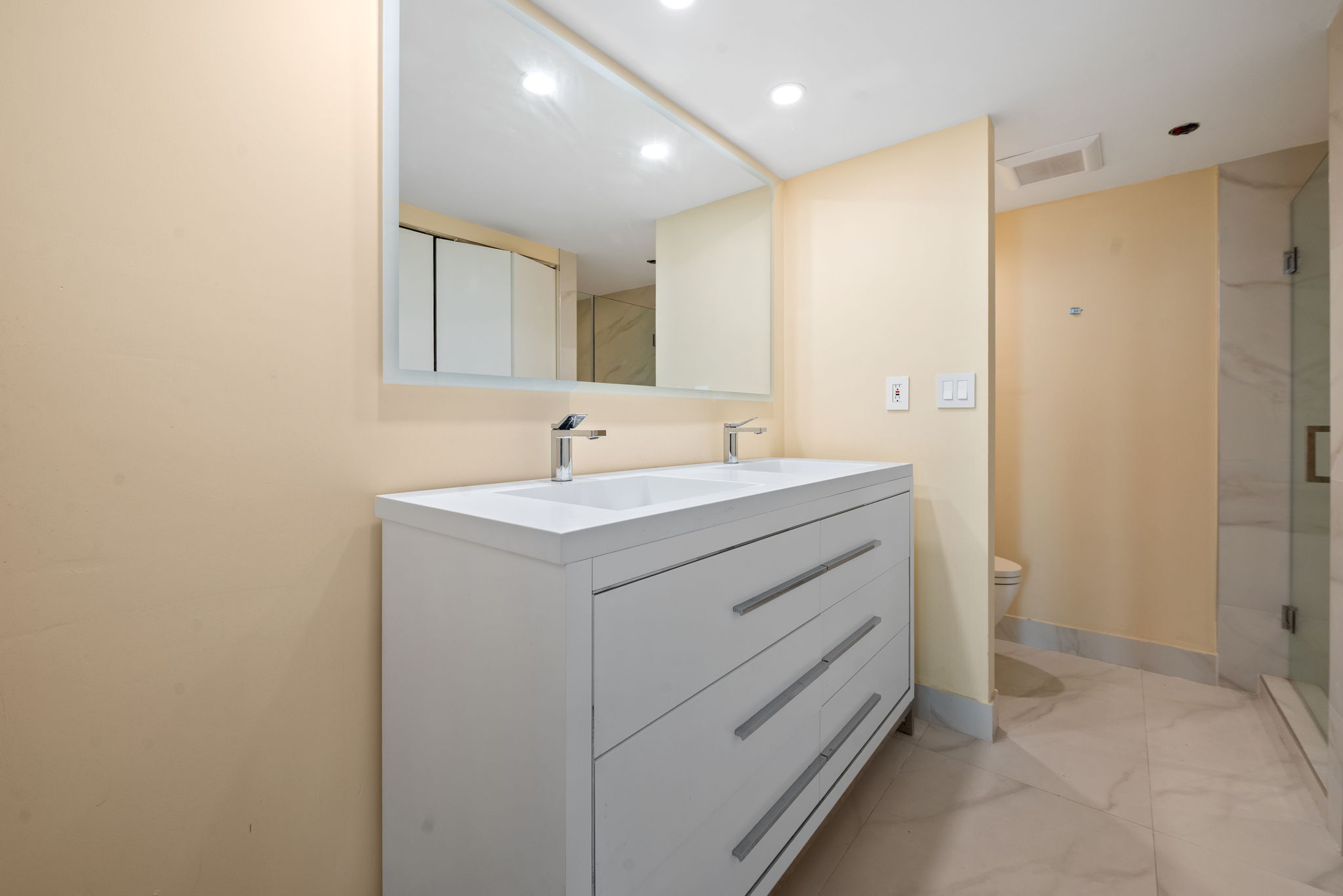 19667 Turnberry Way Aventura FL 33180