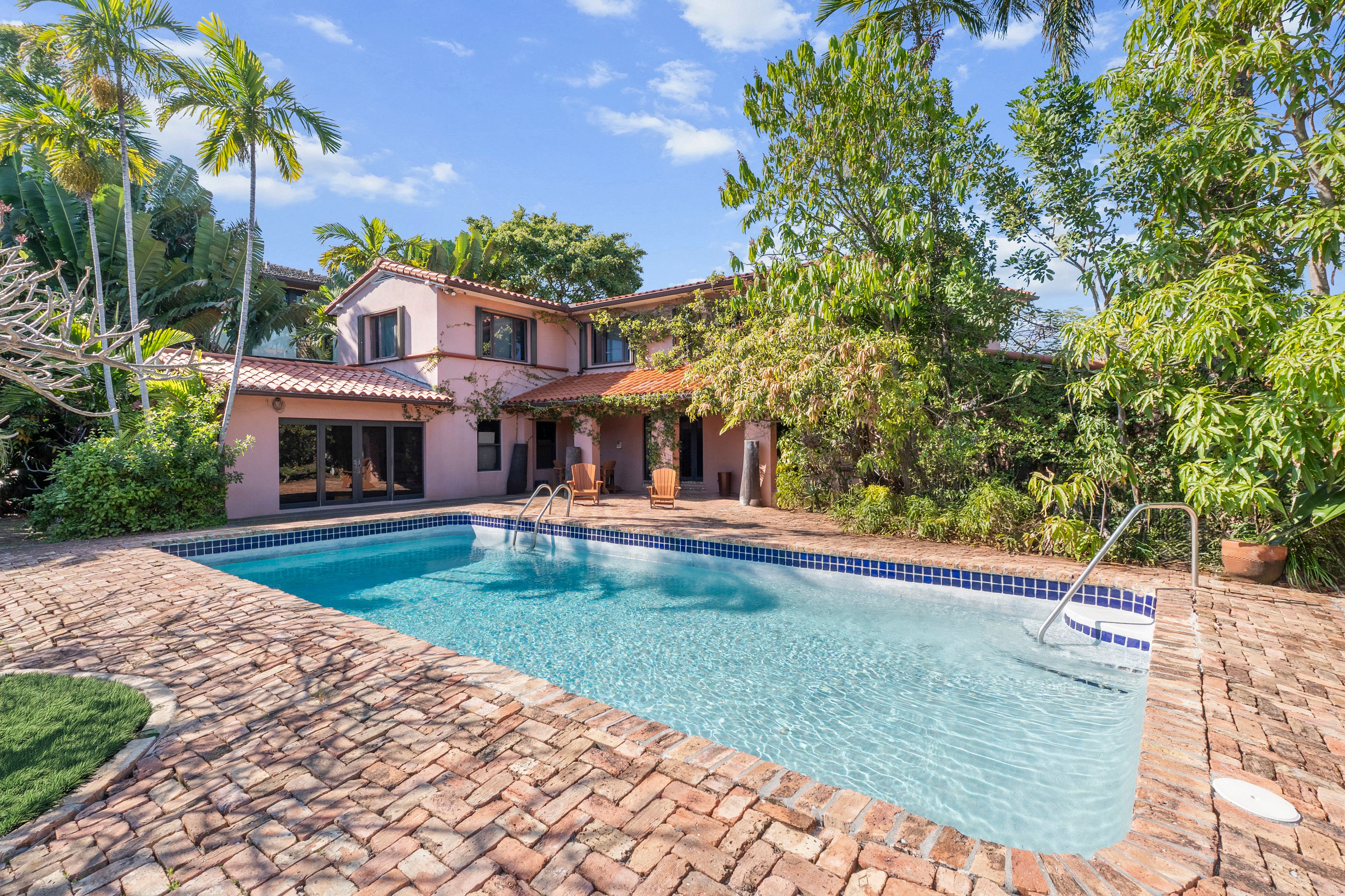 3310 Garden Avenue Miami Beach FL 33140