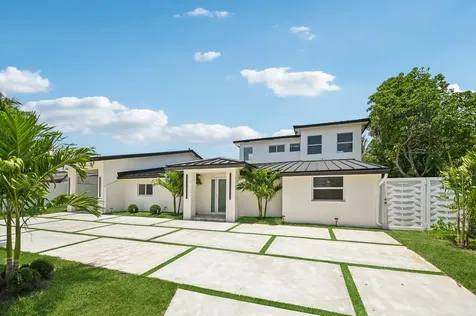 2001 Southwest 23rd Avenue Fort Lauderdale FL 33312