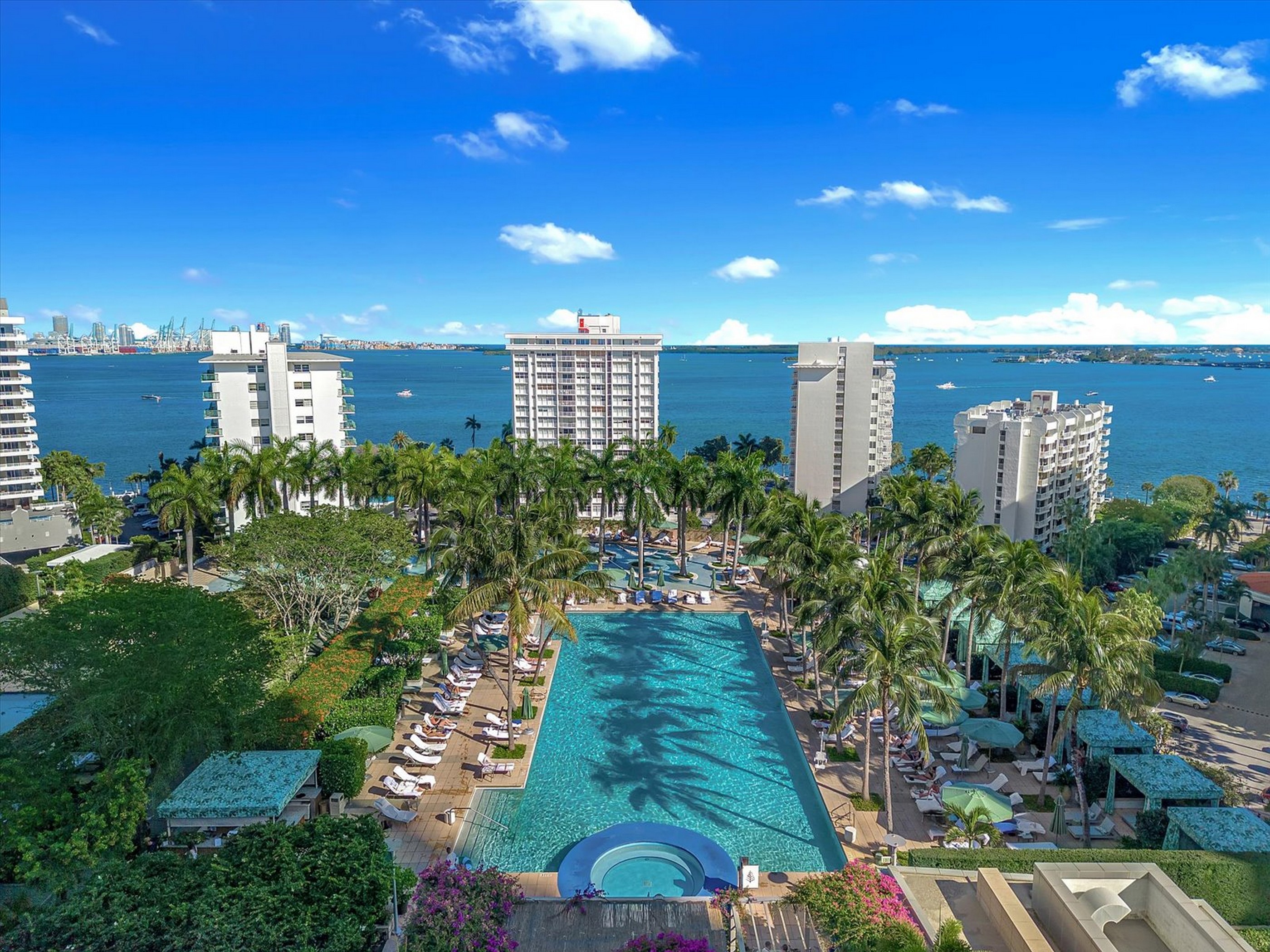 1425 Brickell Avenue Miami FL 33131