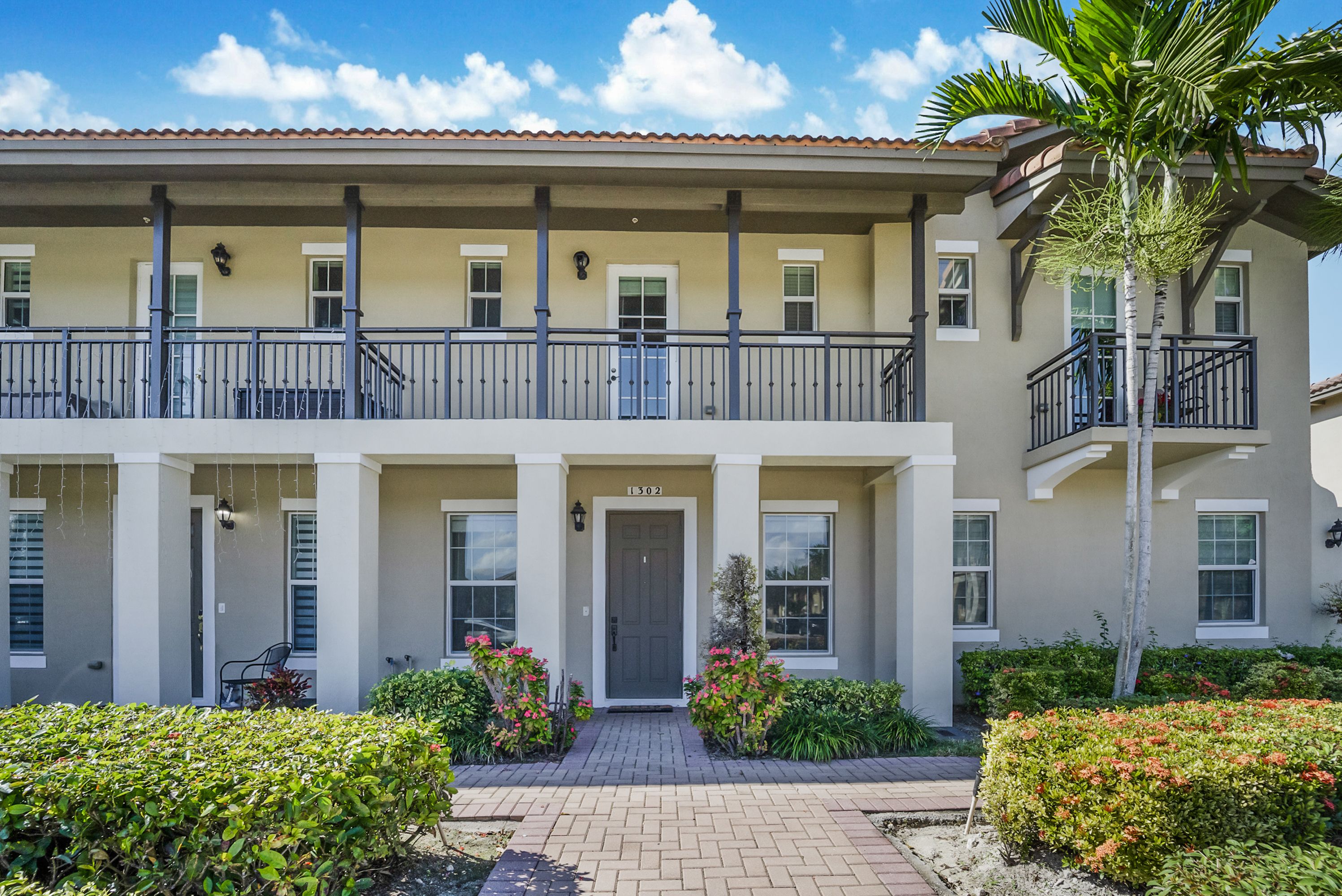 1302 SW 147th Terrace Pembroke Pines FL 33027