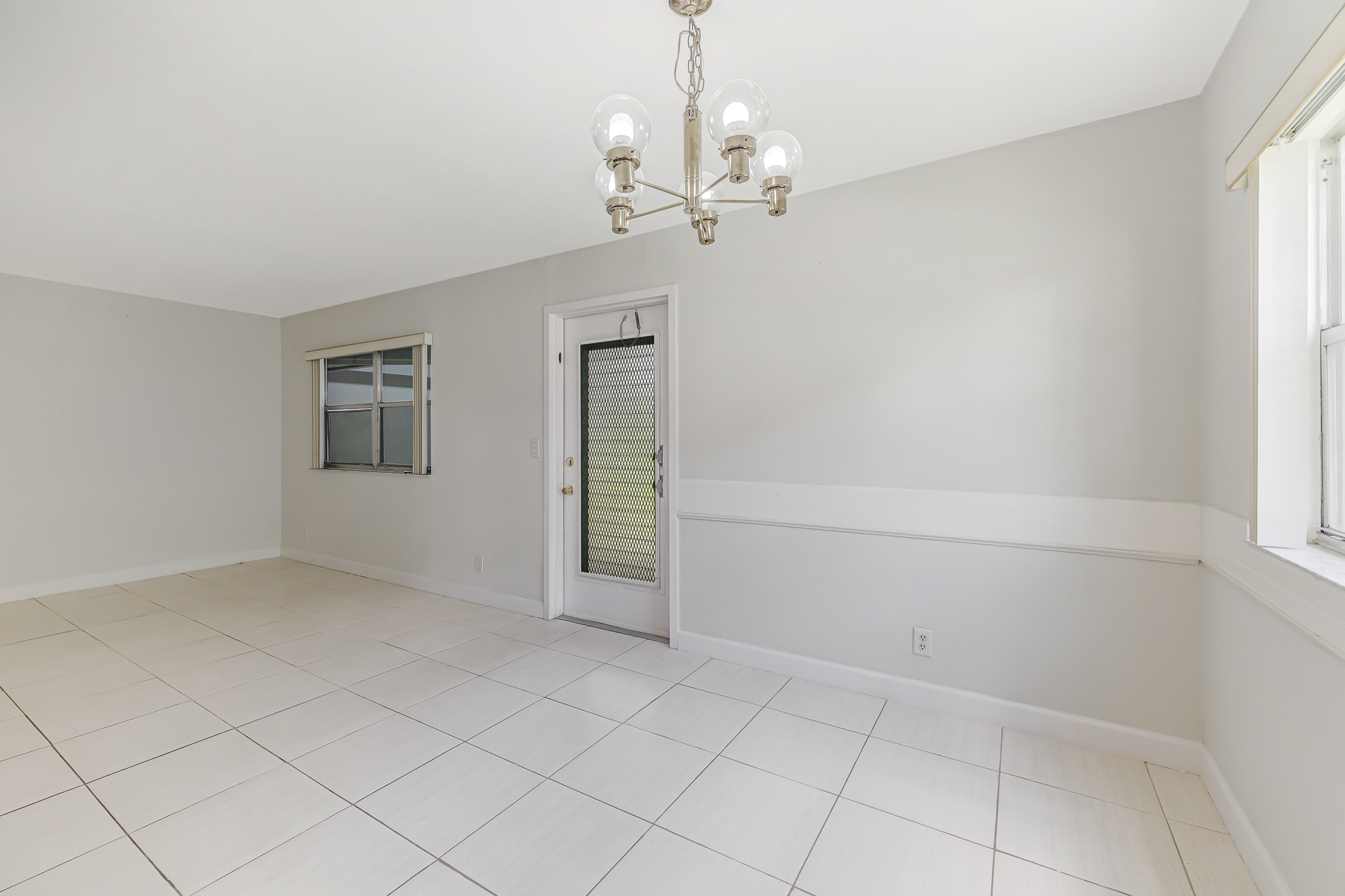 629 Saxony Place Delray Beach FL 33446