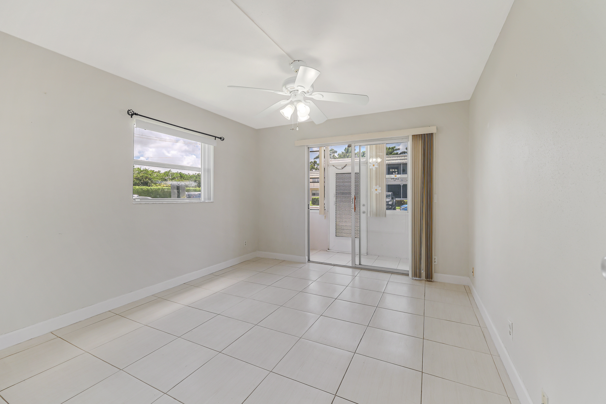 629 Saxony Place Delray Beach FL 33446