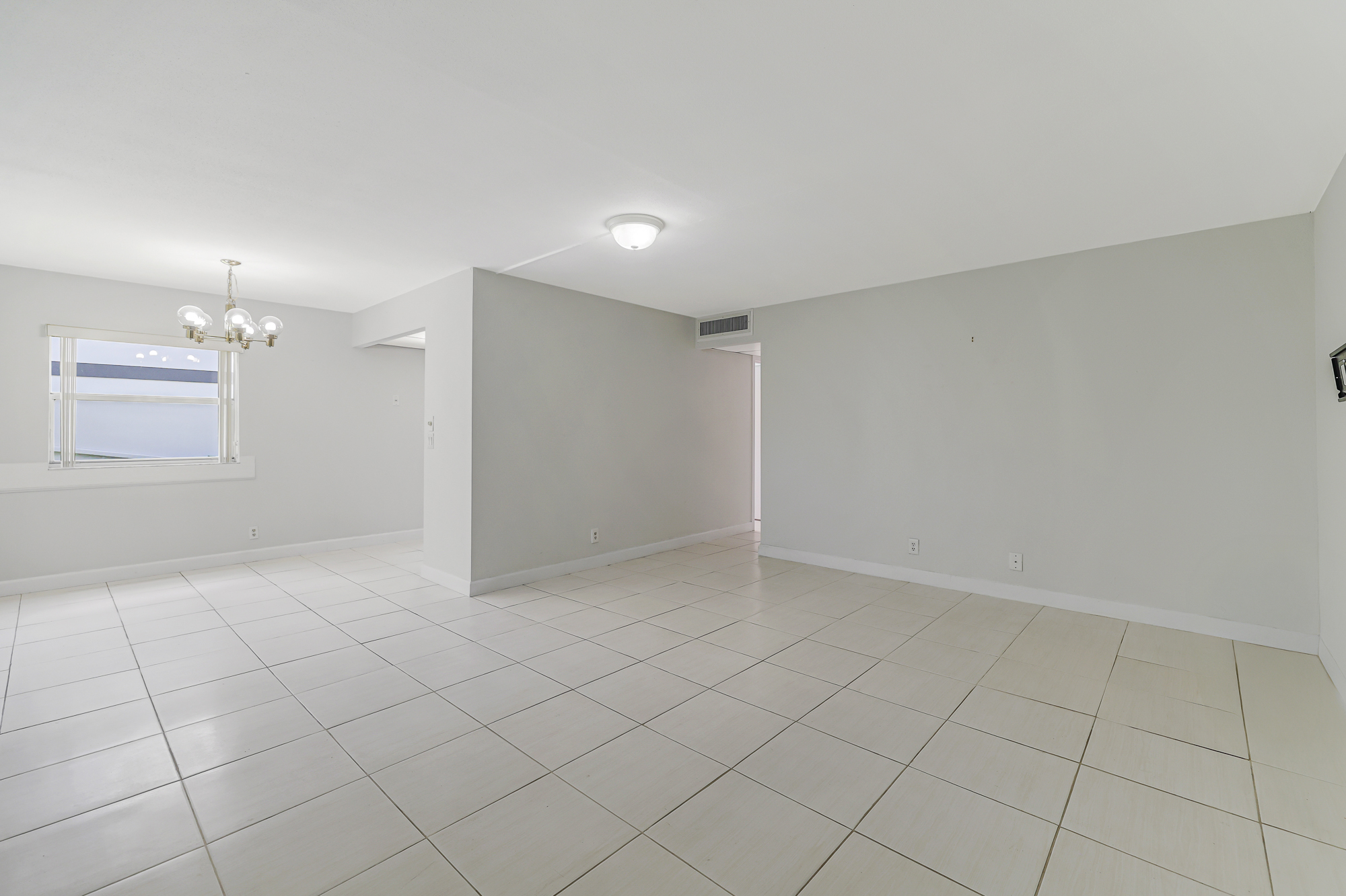 629 Saxony Place Delray Beach FL 33446