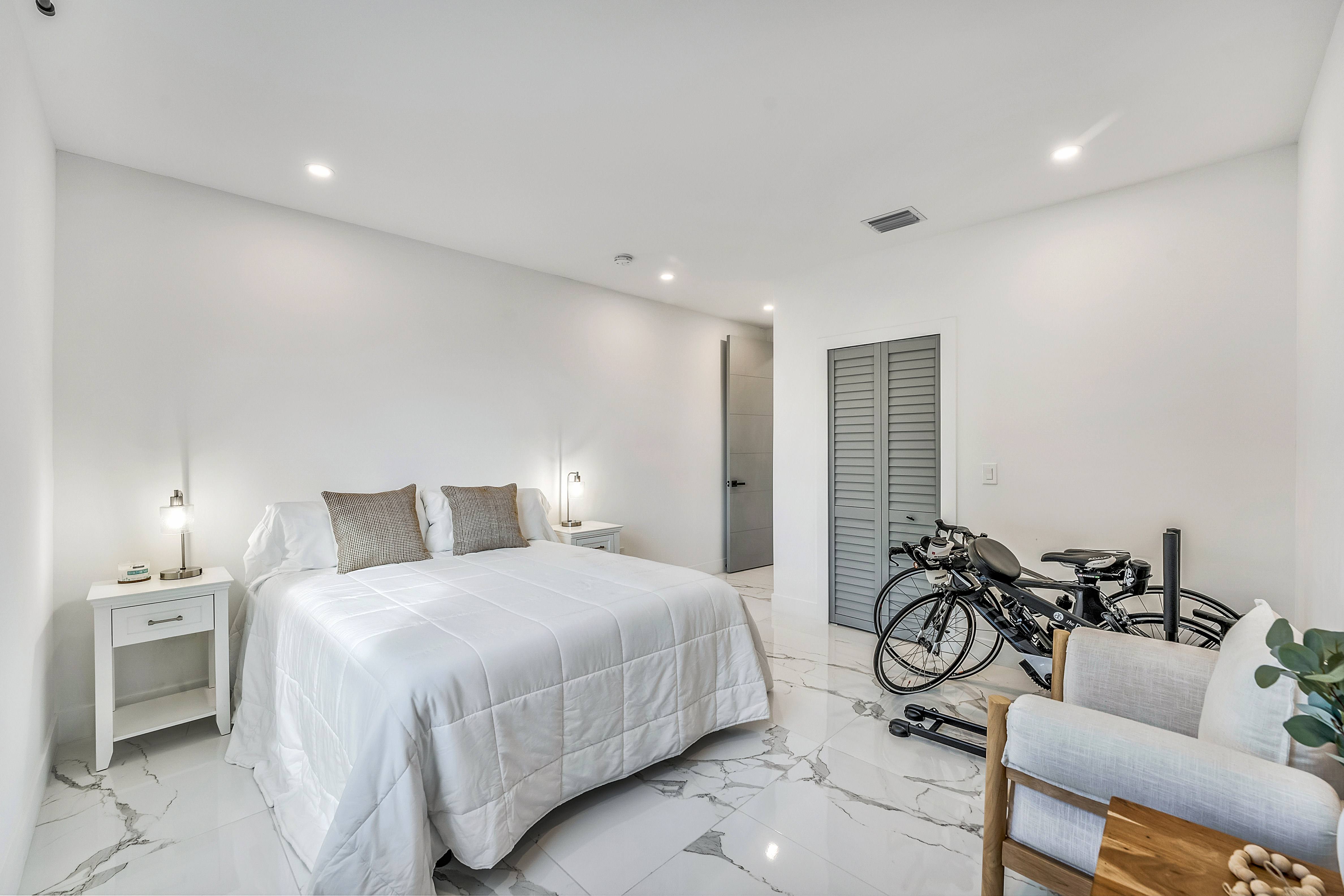 2320 SW 14th Street Miami FL 33145