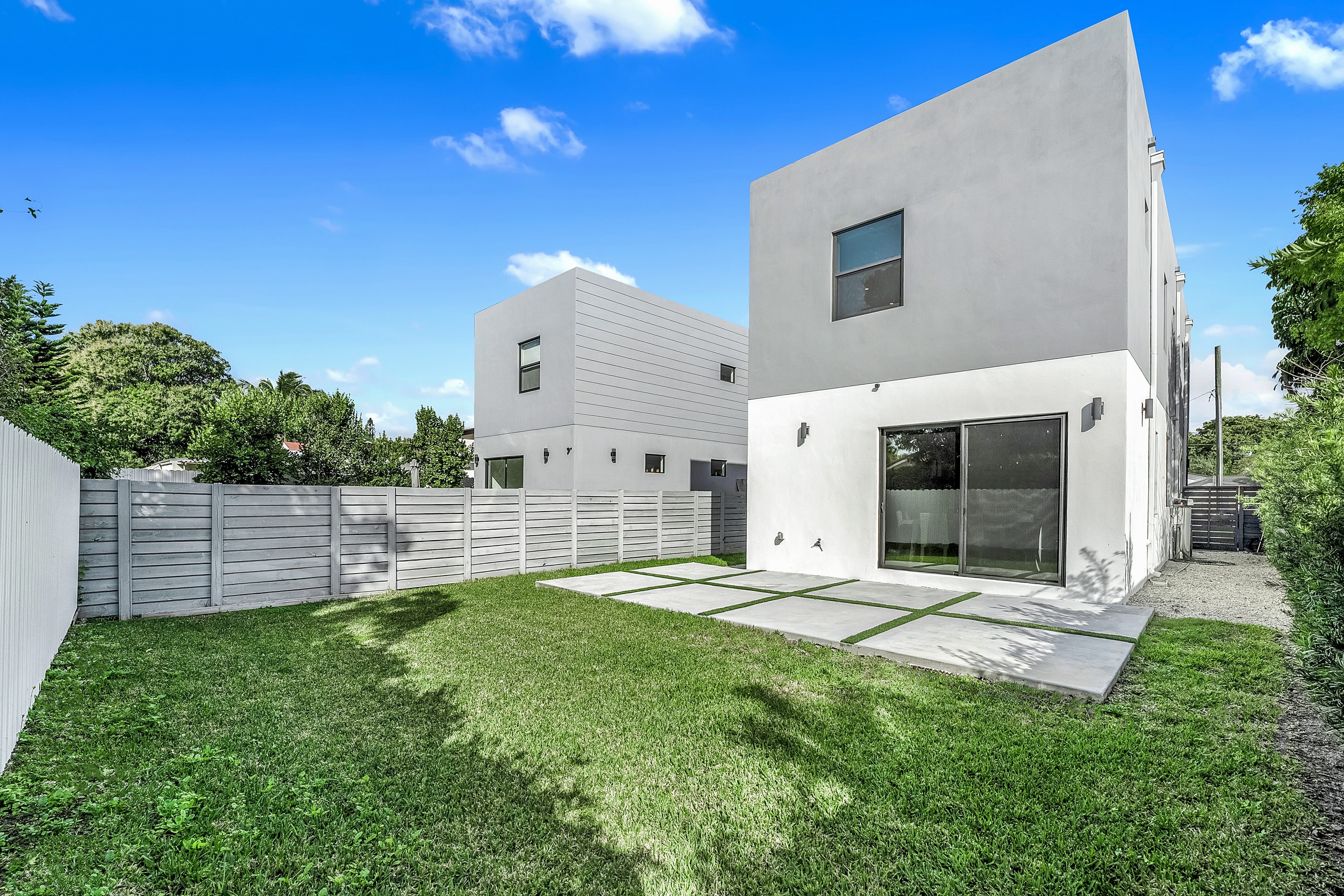 2320 SW 14th Street Miami FL 33145