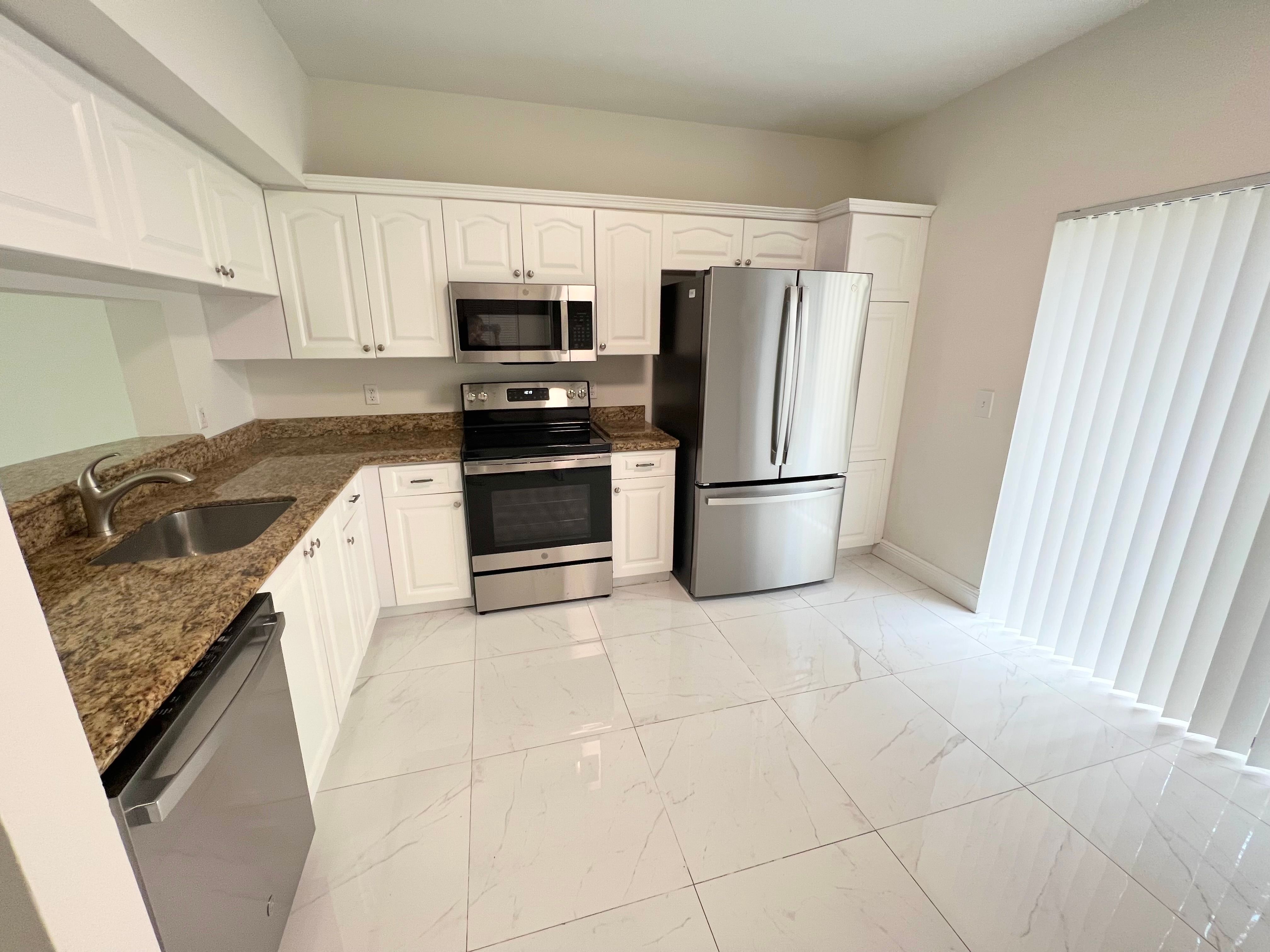 9820 NW 56th Place Coral Springs FL 33076