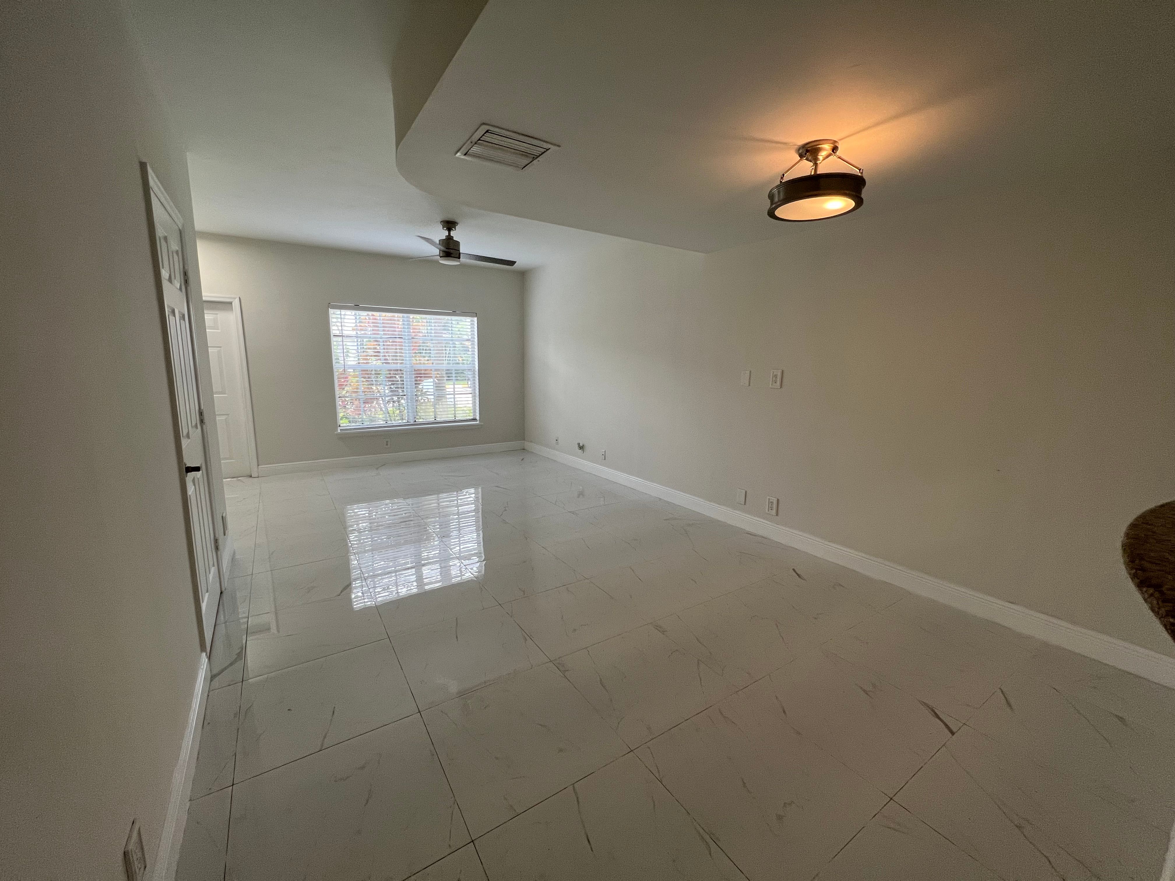 9820 NW 56th Place Coral Springs FL 33076
