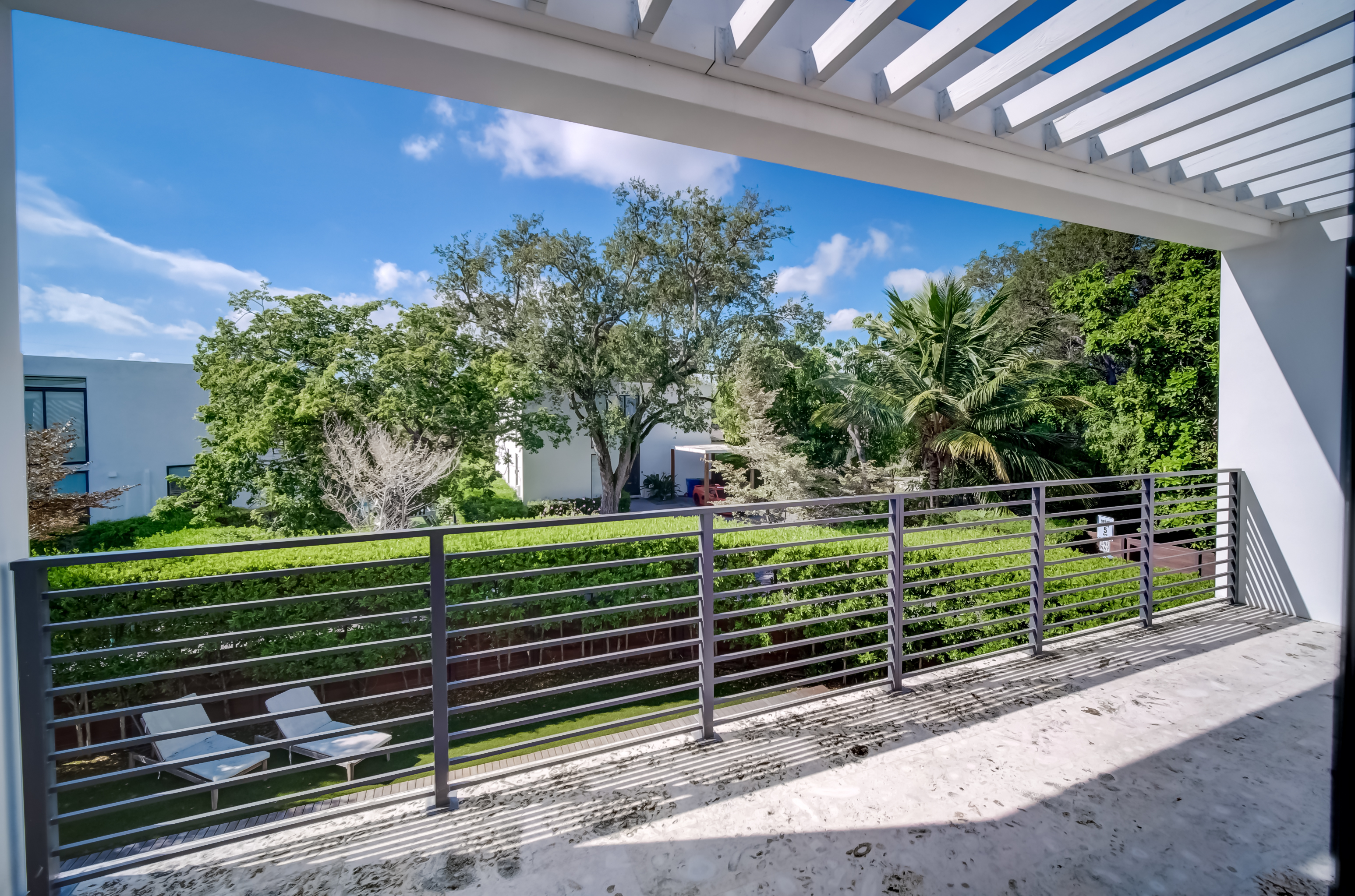 8660 Arboretum Lane Miami FL 33138