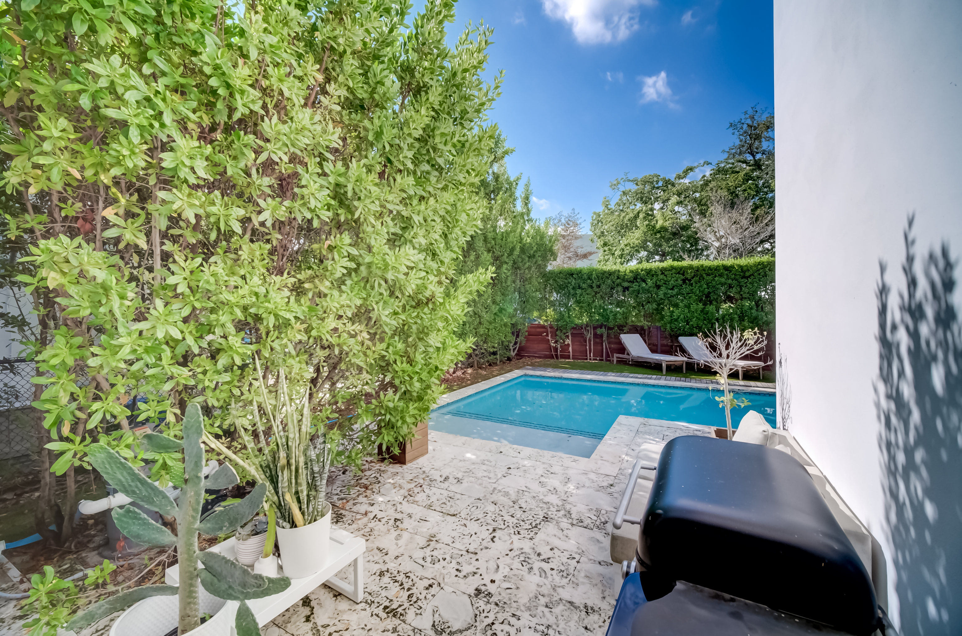 8660 Arboretum Lane Miami FL 33138