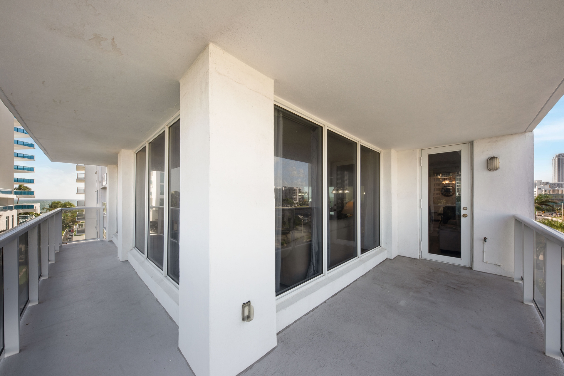 2751 S Ocean Drive Hollywood FL 33019