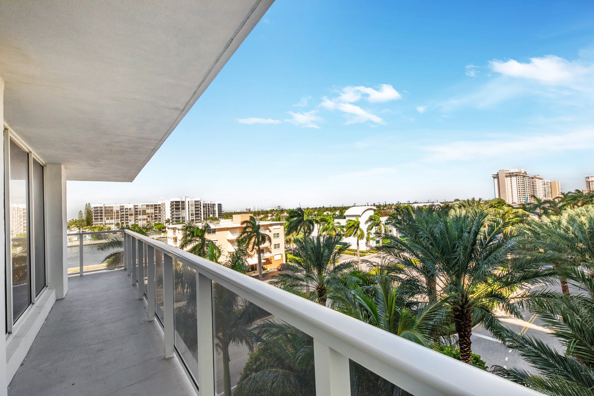 2751 S Ocean Drive Hollywood FL 33019