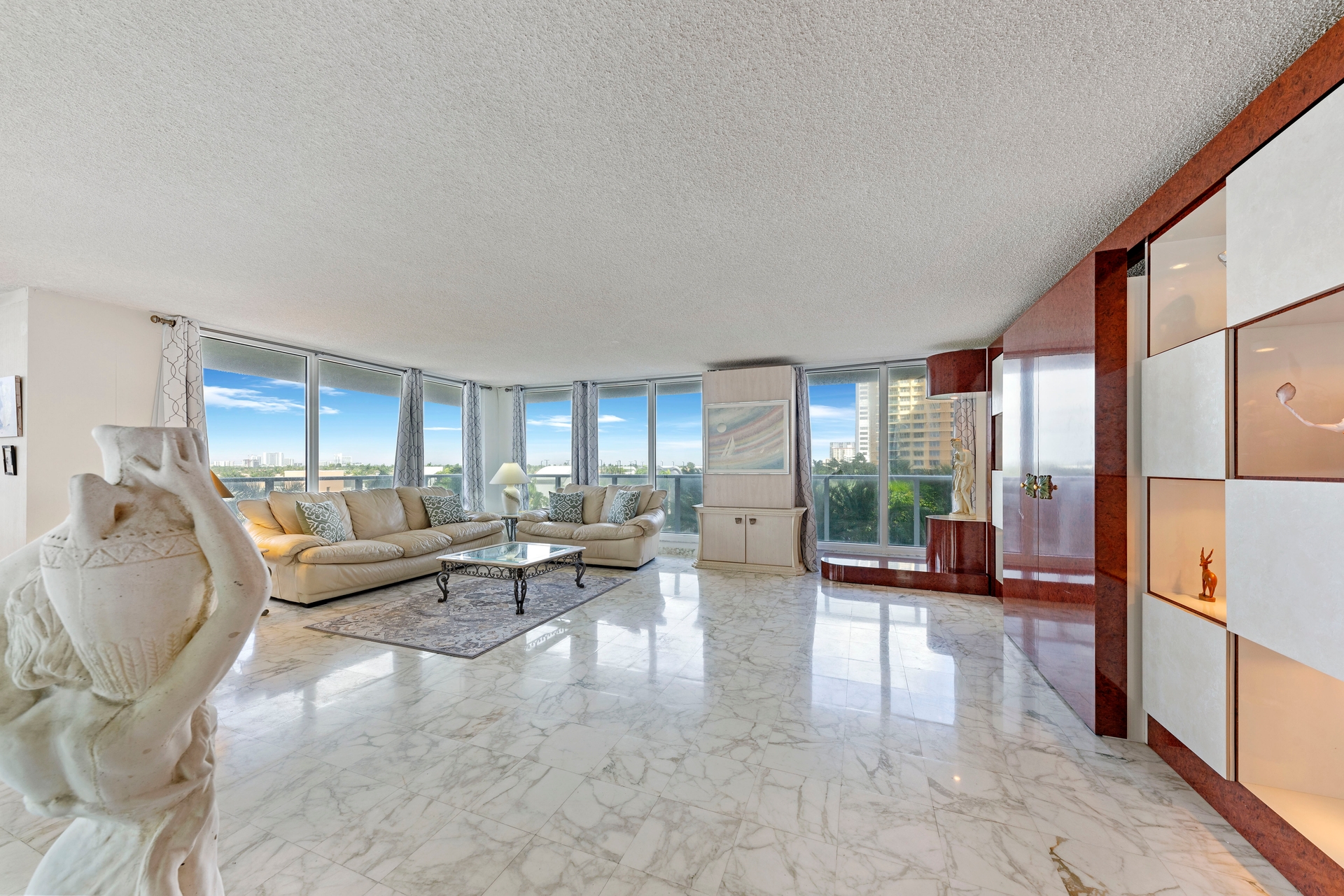 2751 S Ocean Drive Hollywood FL 33019