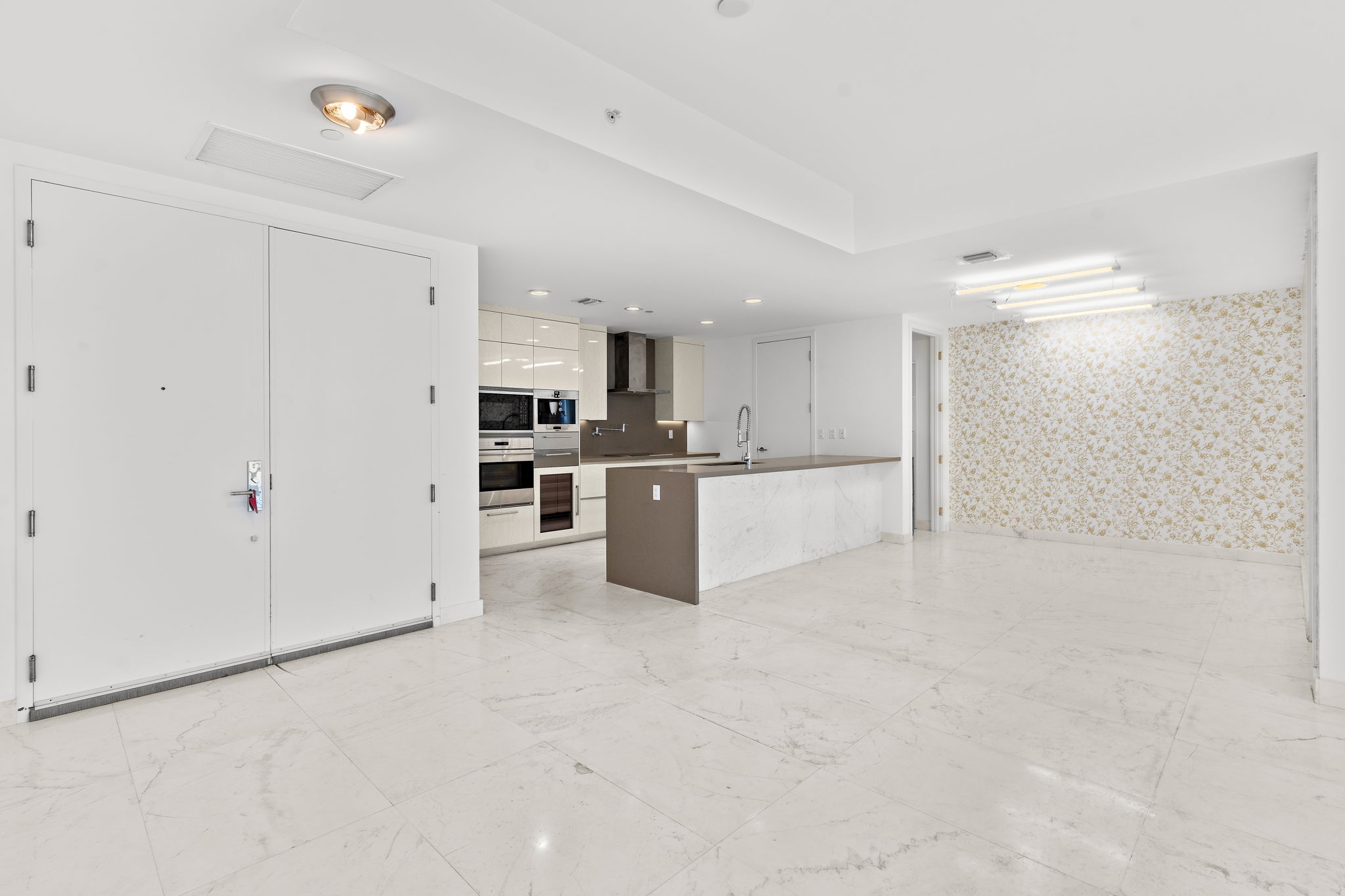 17475 Collins Avenue Sunny Isles Beach FL 33160