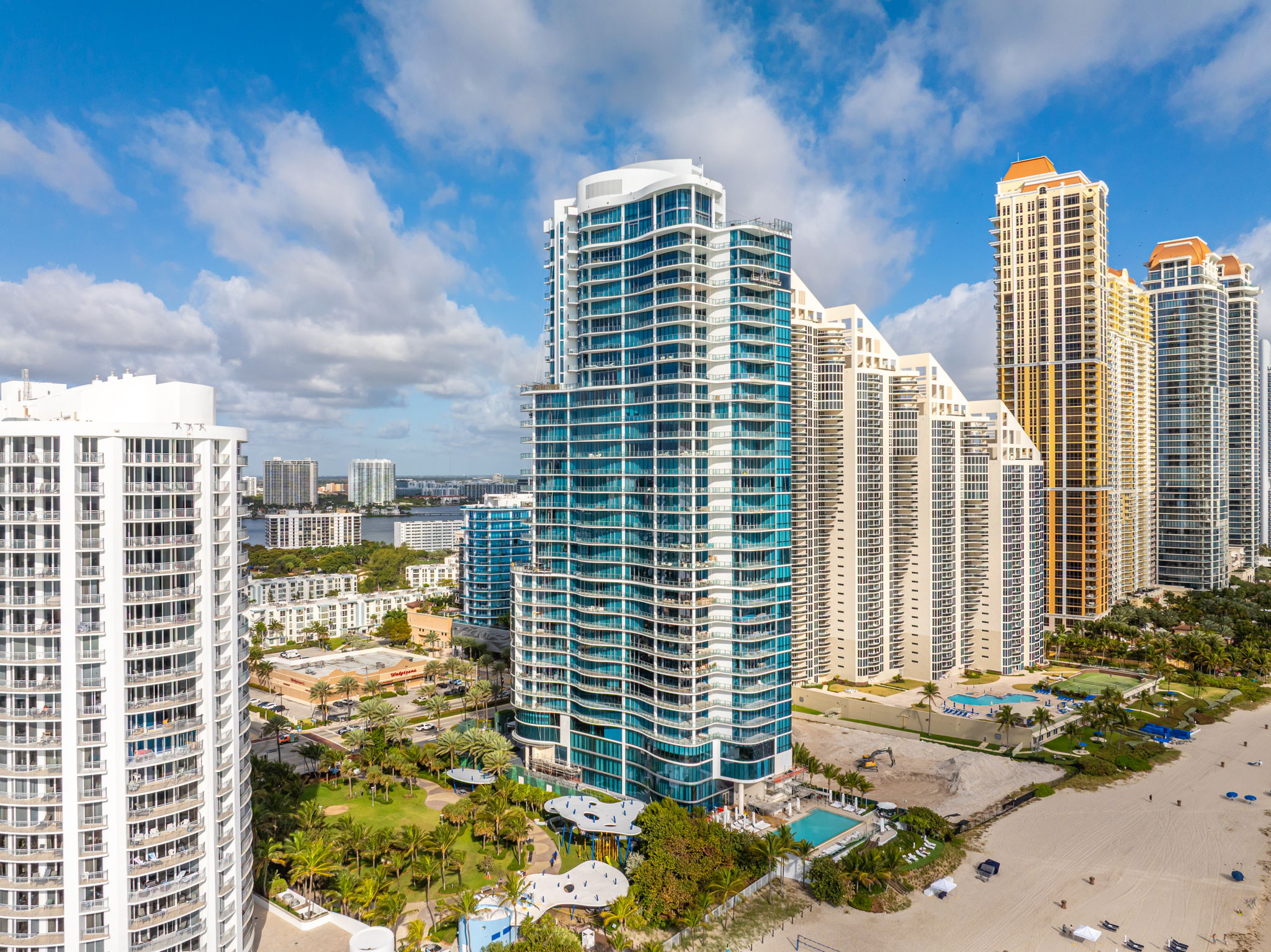17475 Collins Avenue Sunny Isles Beach FL 33160