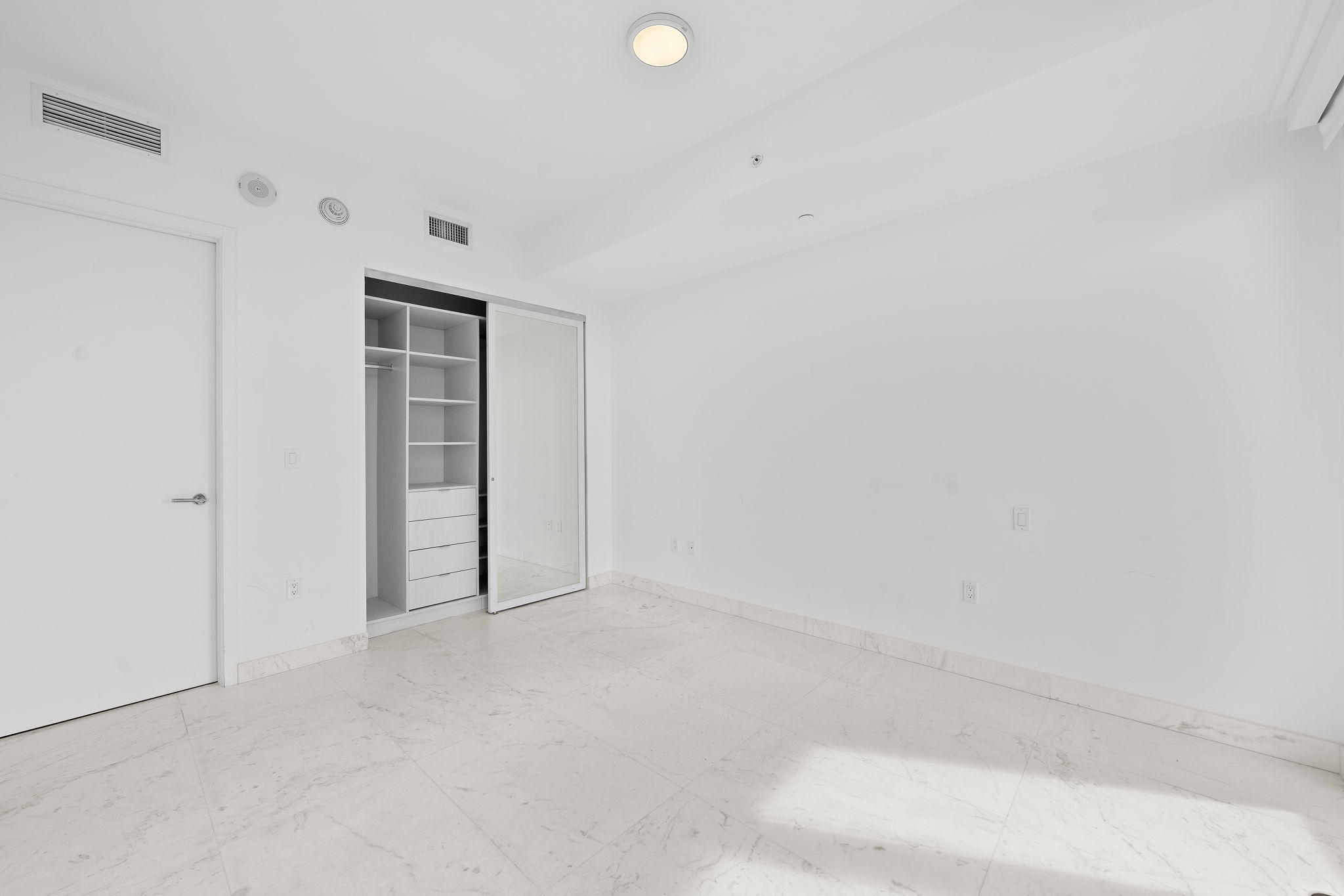 17475 Collins Avenue Sunny Isles Beach FL 33160