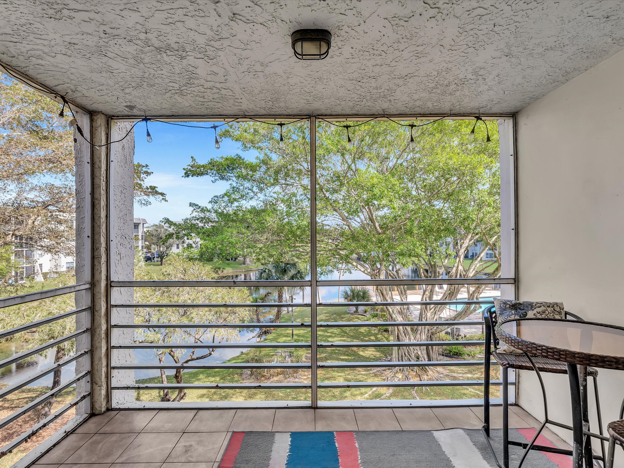 9340 Lagoon Place Davie FL 33324