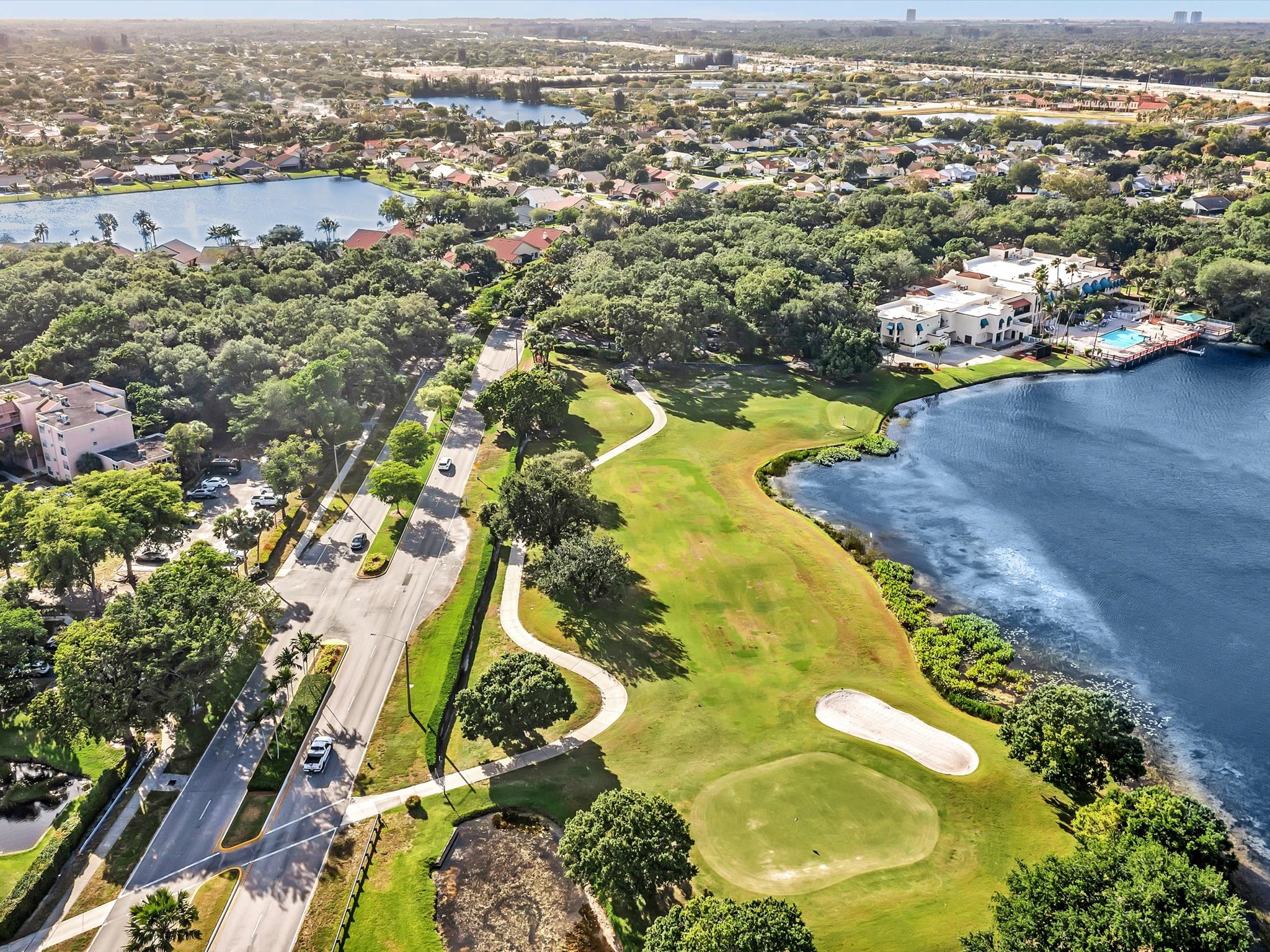 9340 Lagoon Place Davie FL 33324