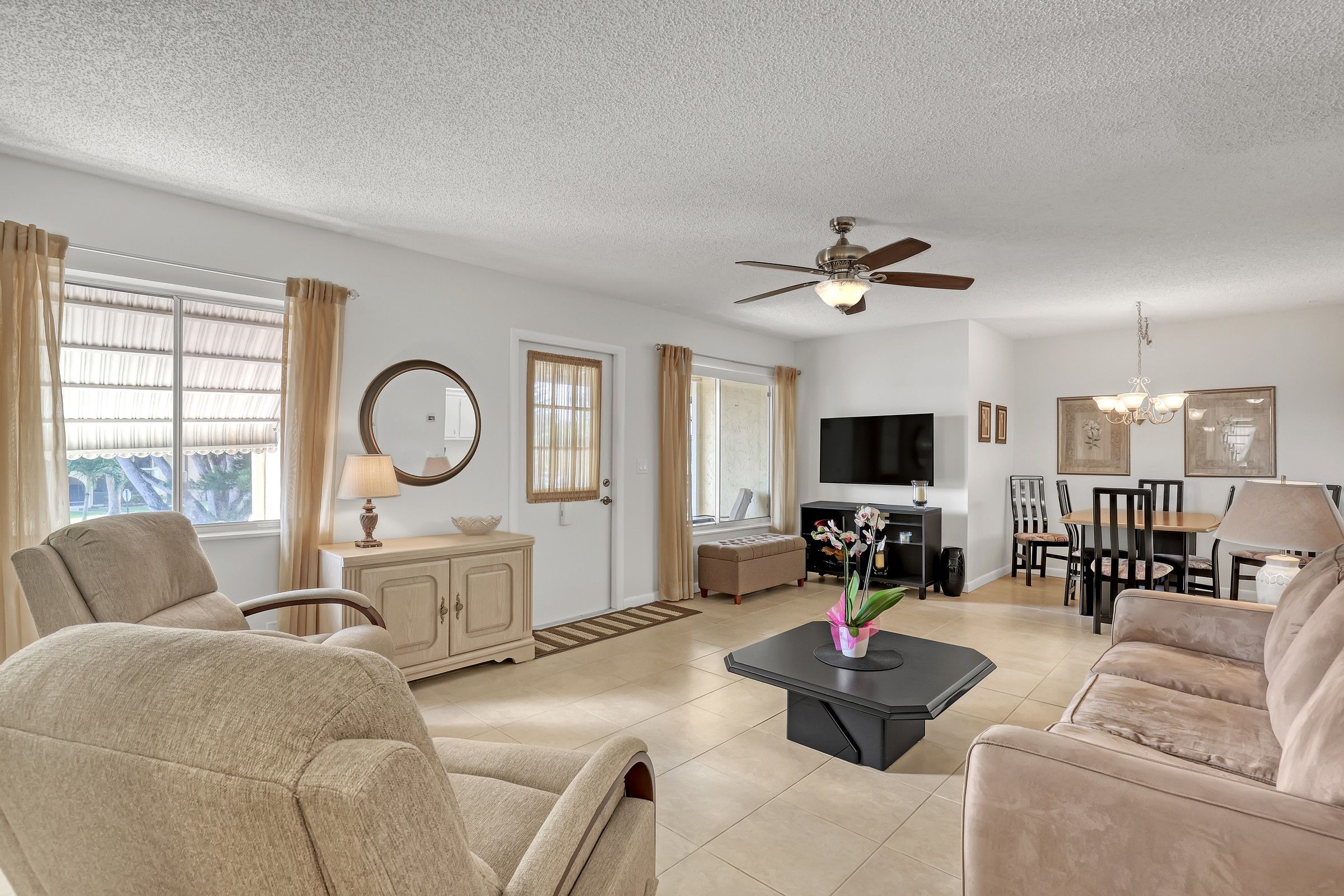 337 Pine Ridge Circle Green Acres FL 33463