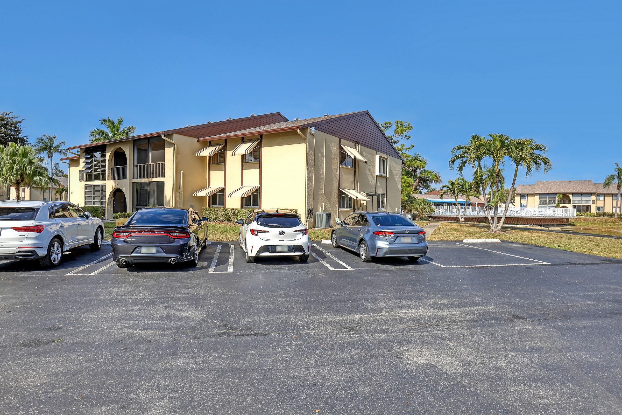 337 Pine Ridge Circle Green Acres FL 33463