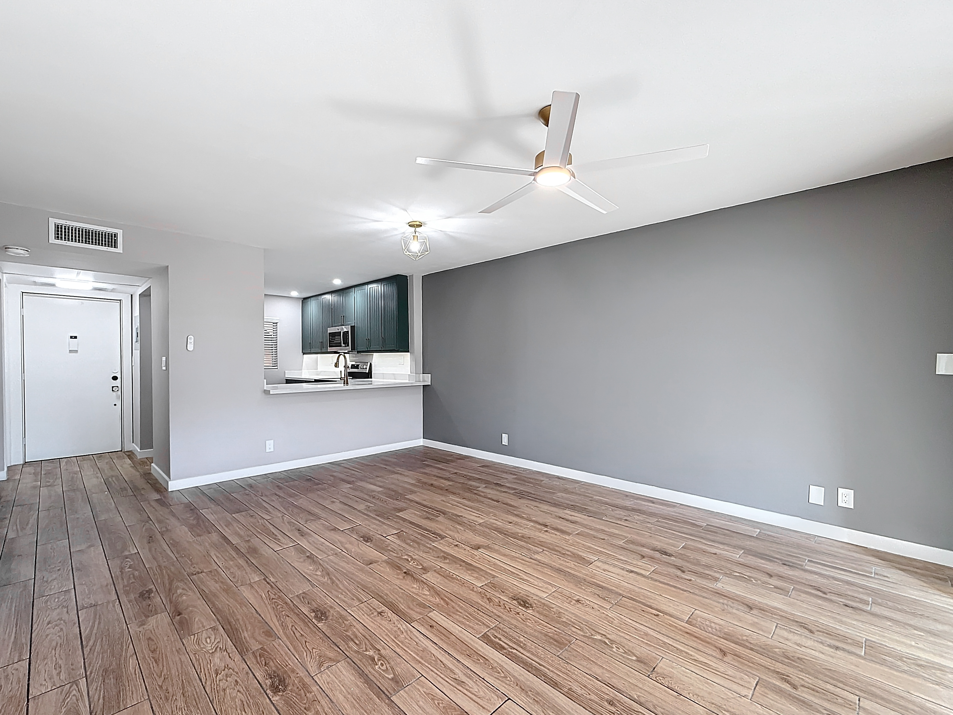 8818 W Mcnab Road Tamarac FL 33321