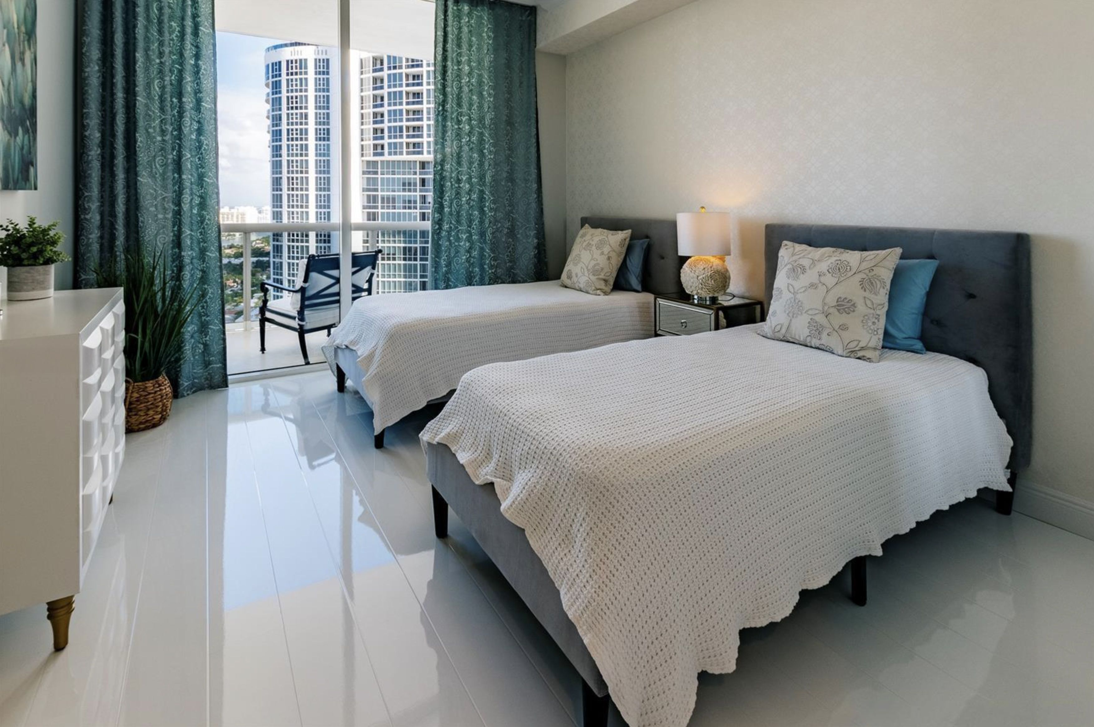 18101 Collins Avenue Sunny Isles Beach FL 33160