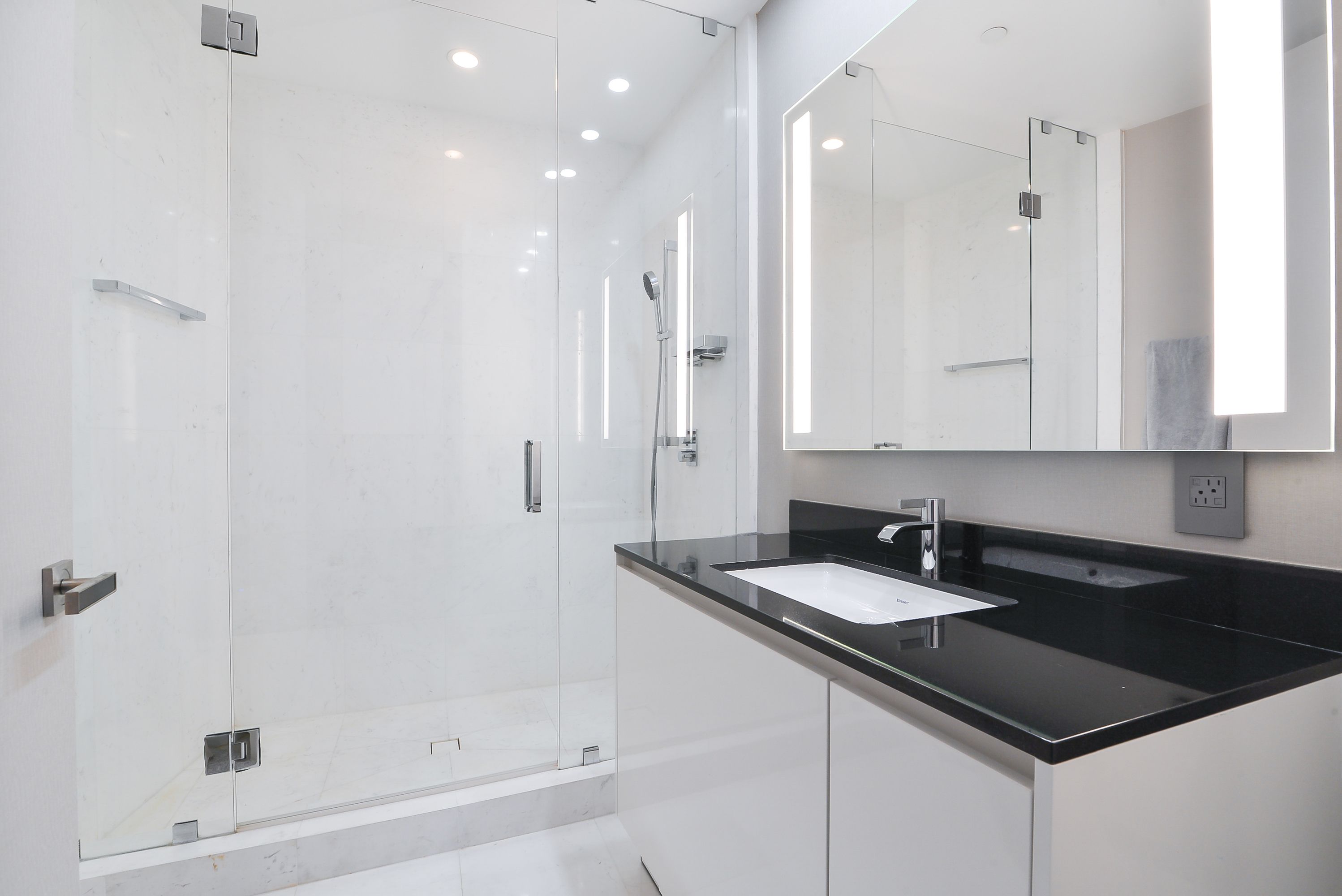 18555 Collins Avenue Sunny Isles Beach FL 33160