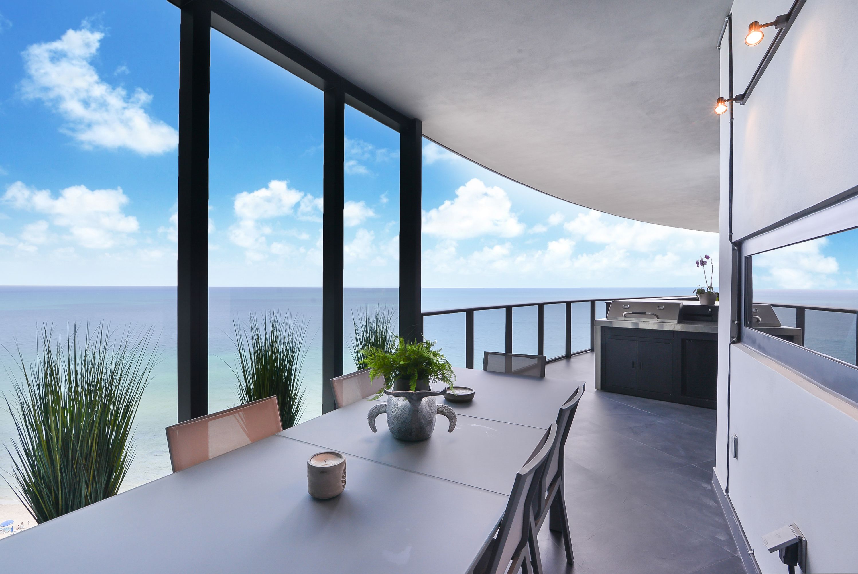 18555 Collins Avenue Sunny Isles Beach FL 33160