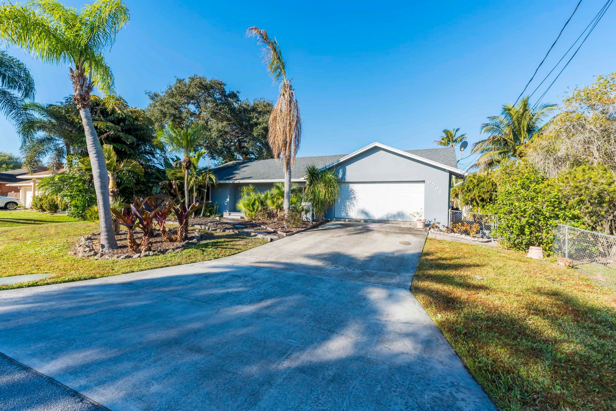 6581 Riparian Road Lake Worth FL 33462