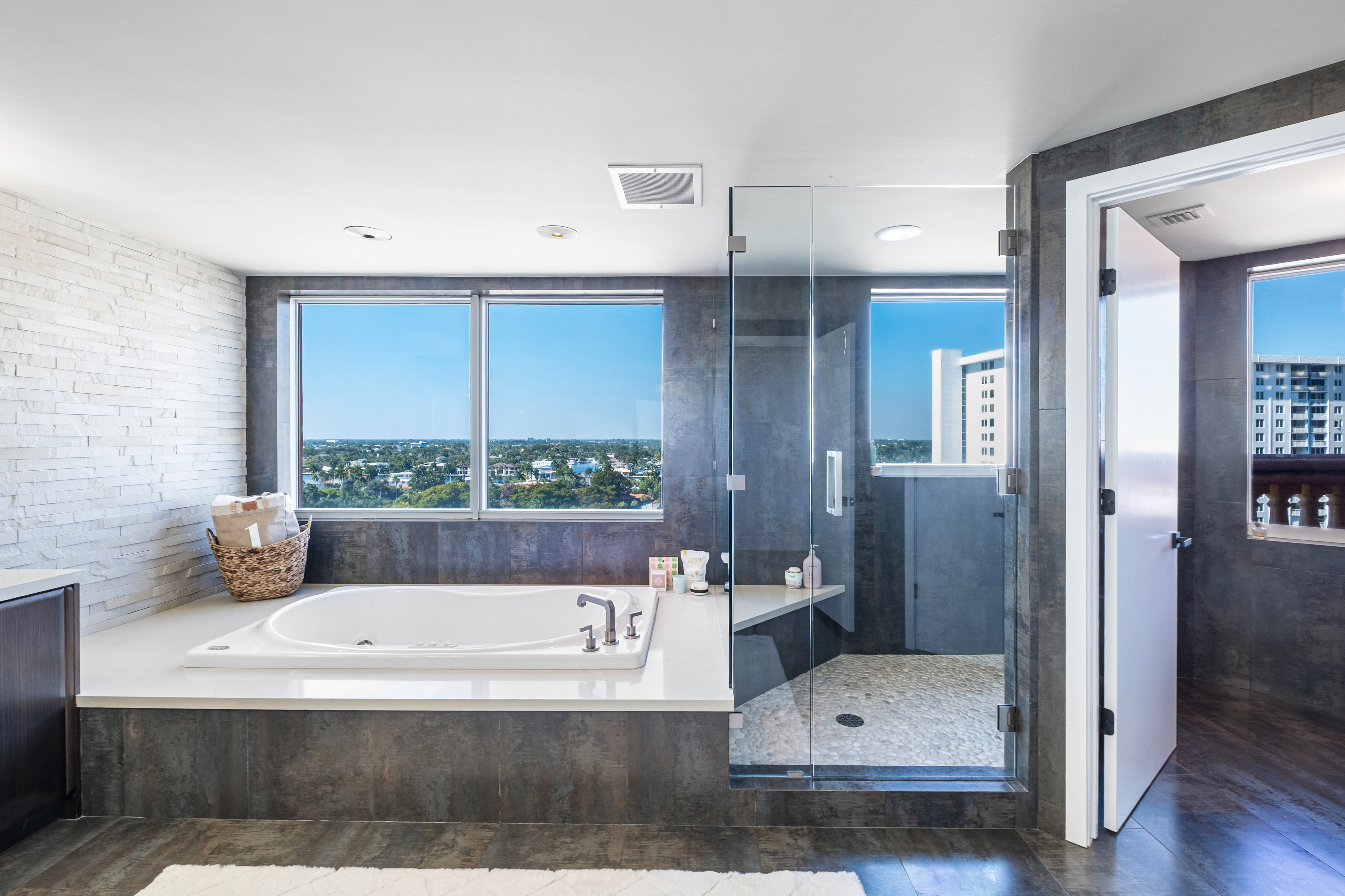 2100 N Ocean Boulevard Wilton Manors FL 33305