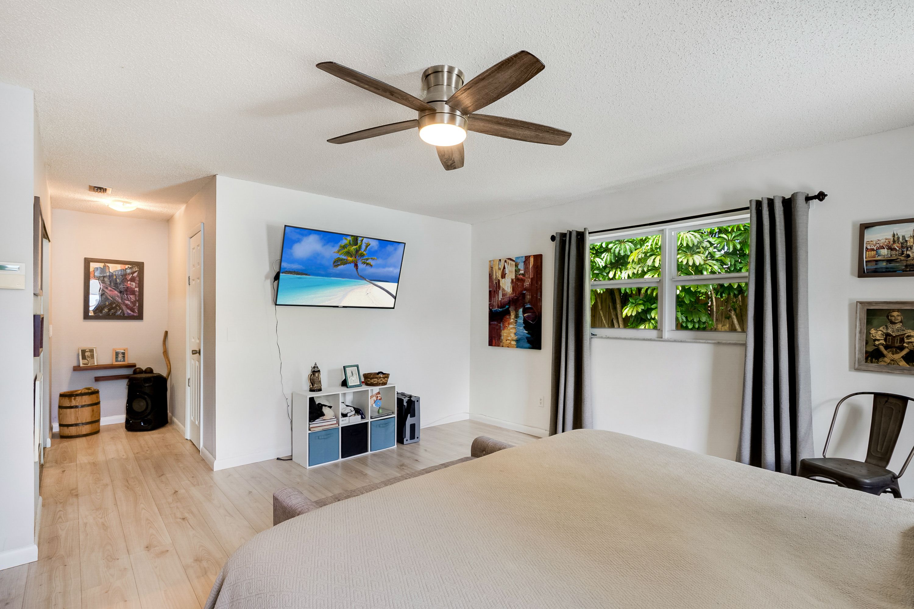 1925 NE 214th Terrace Miami FL 33179