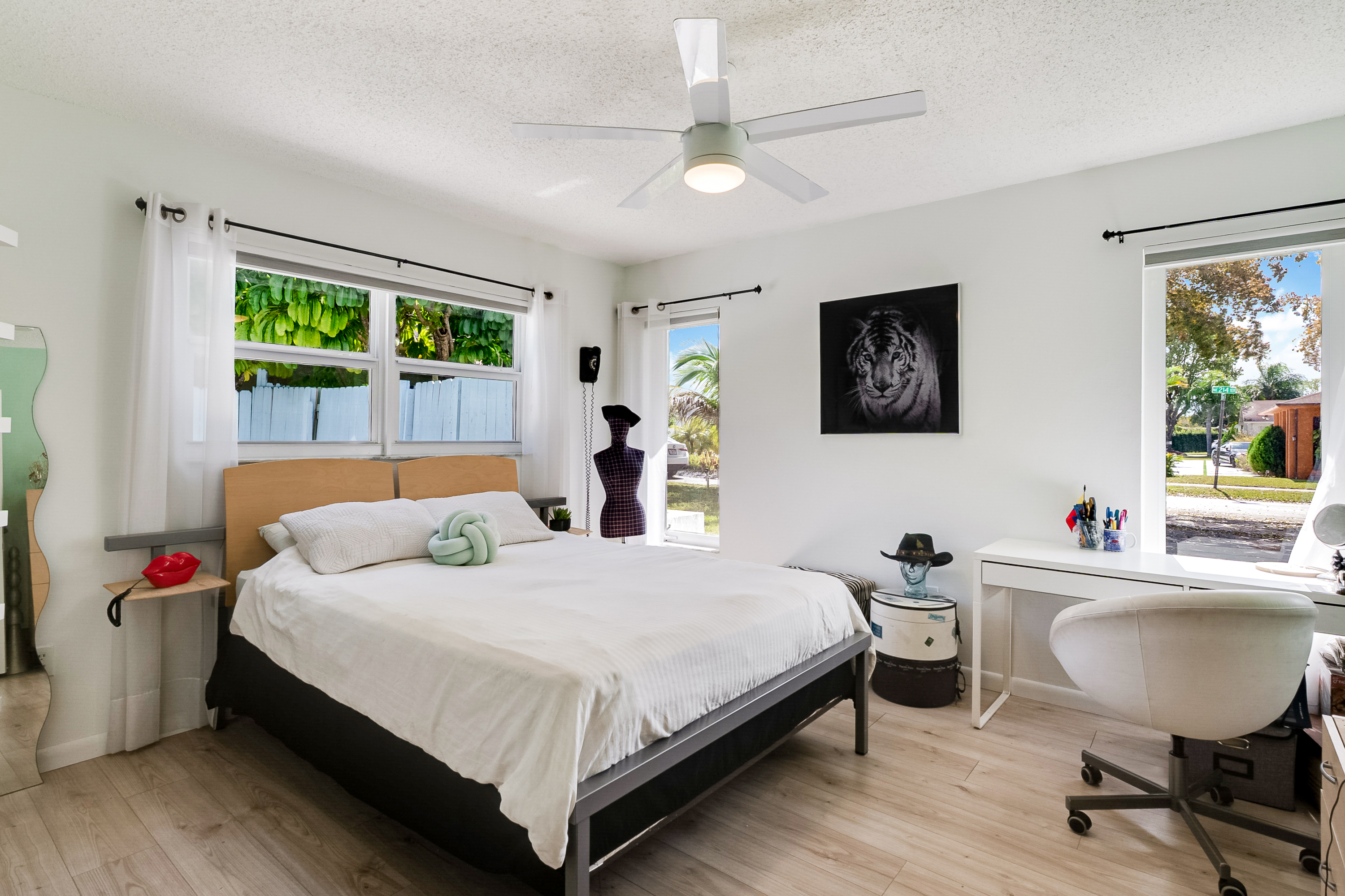 1925 NE 214th Terrace Miami FL 33179