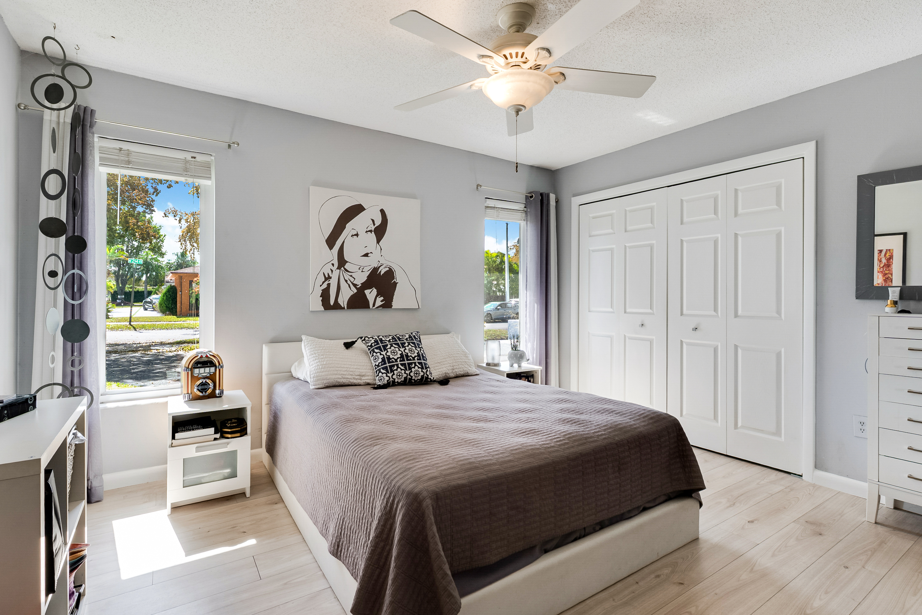 1925 NE 214th Terrace Miami FL 33179