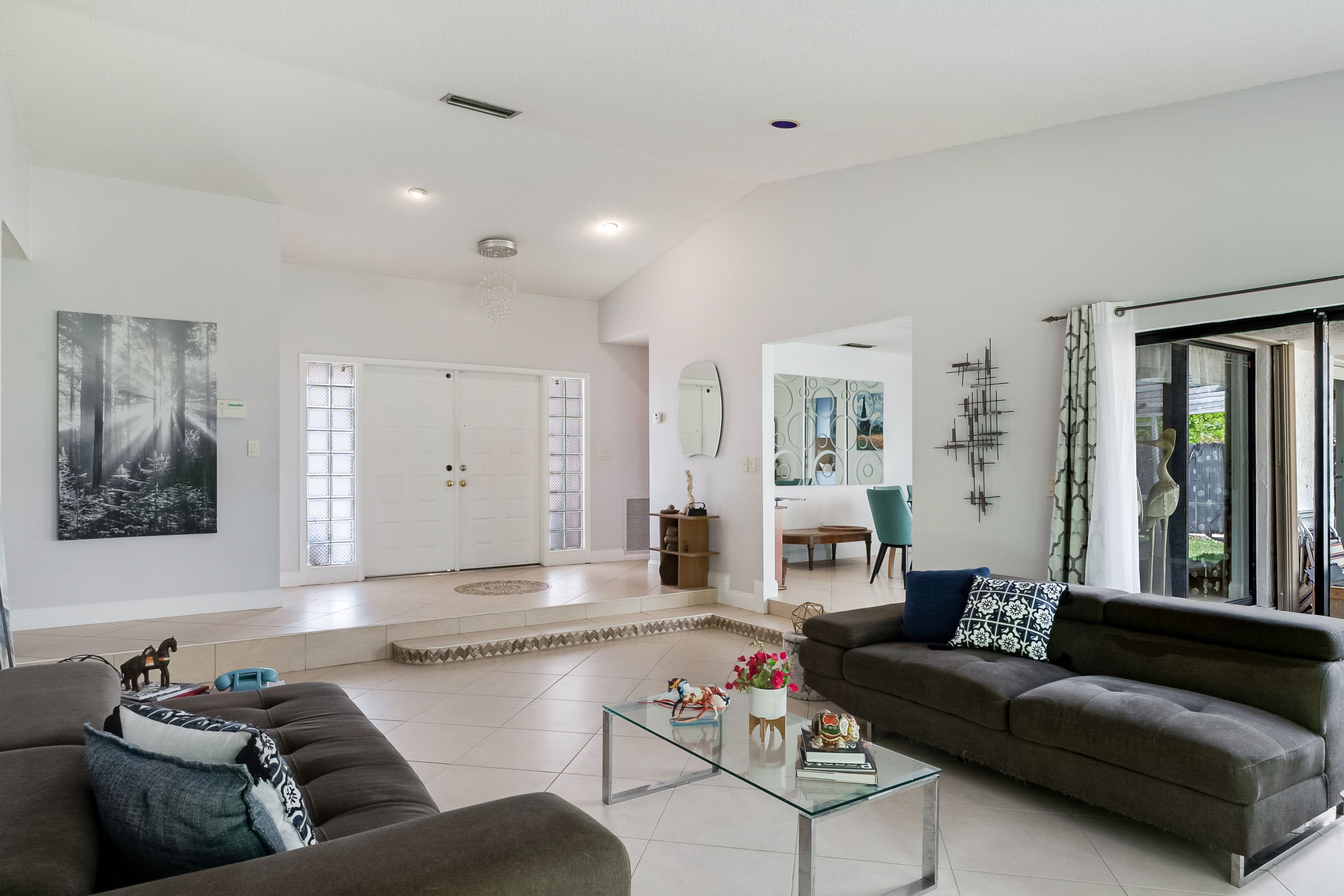 1925 NE 214th Terrace Miami FL 33179