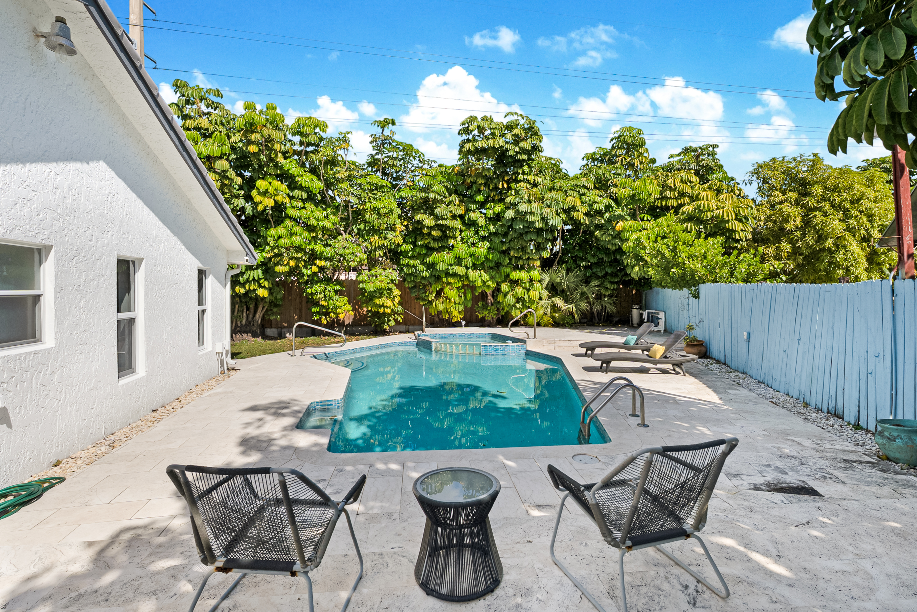 1925 NE 214th Terrace Miami FL 33179