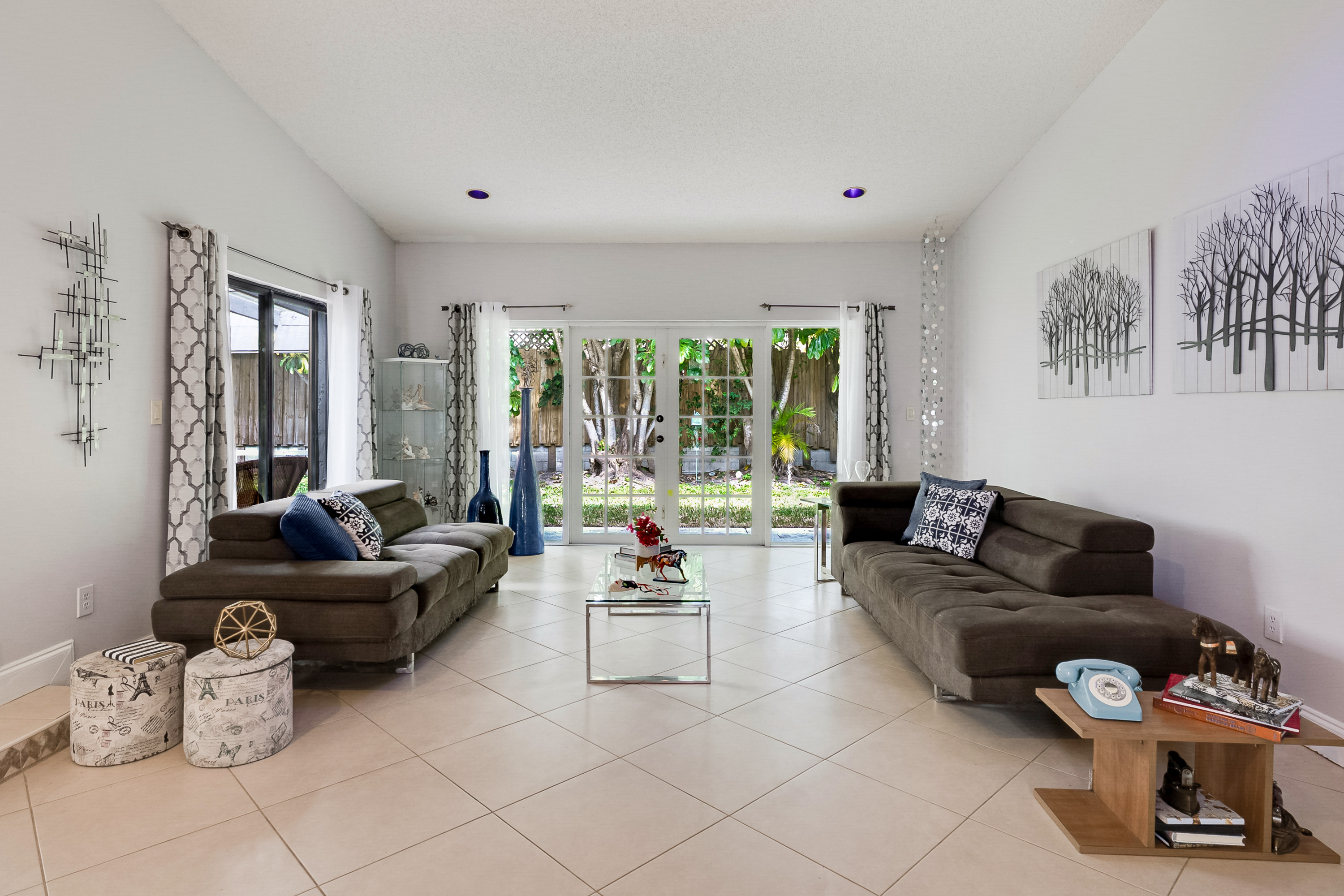 1925 NE 214th Terrace Miami FL 33179