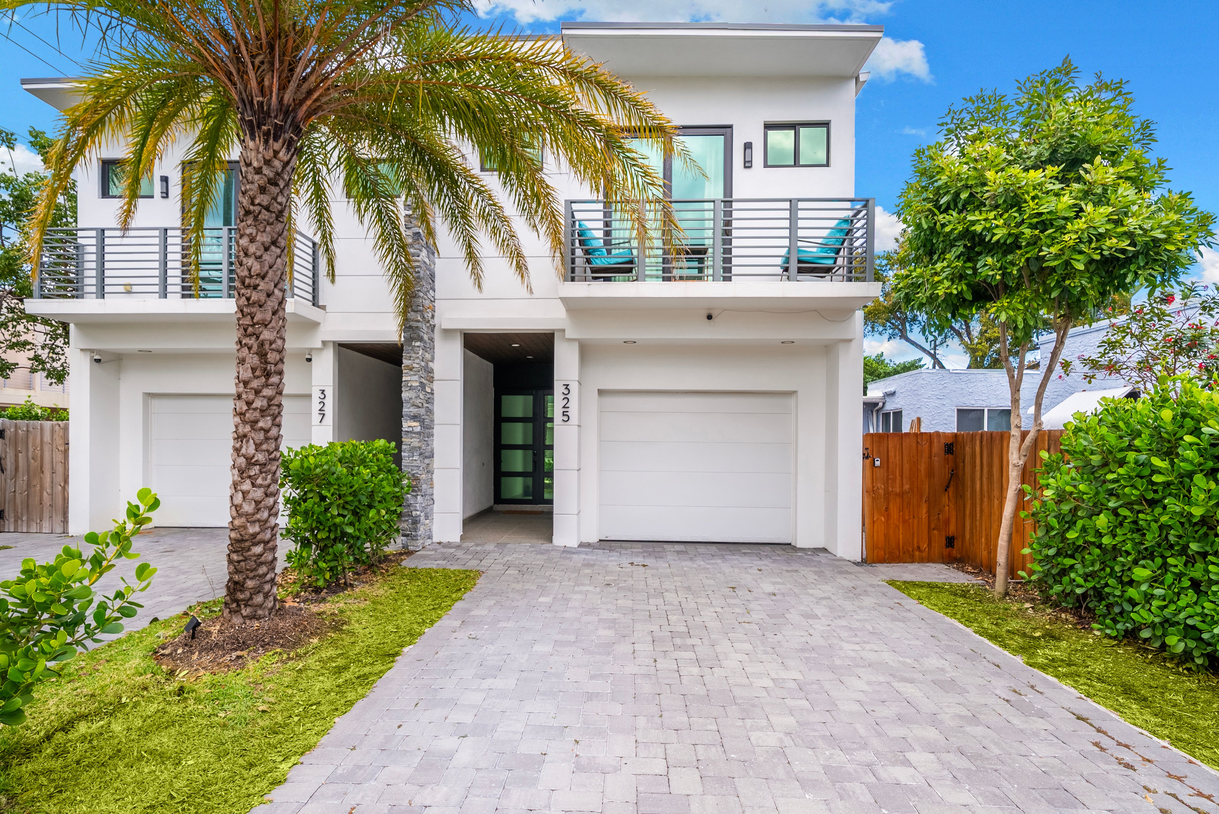 325 SW 16th Street Fort Lauderdale FL 33315
