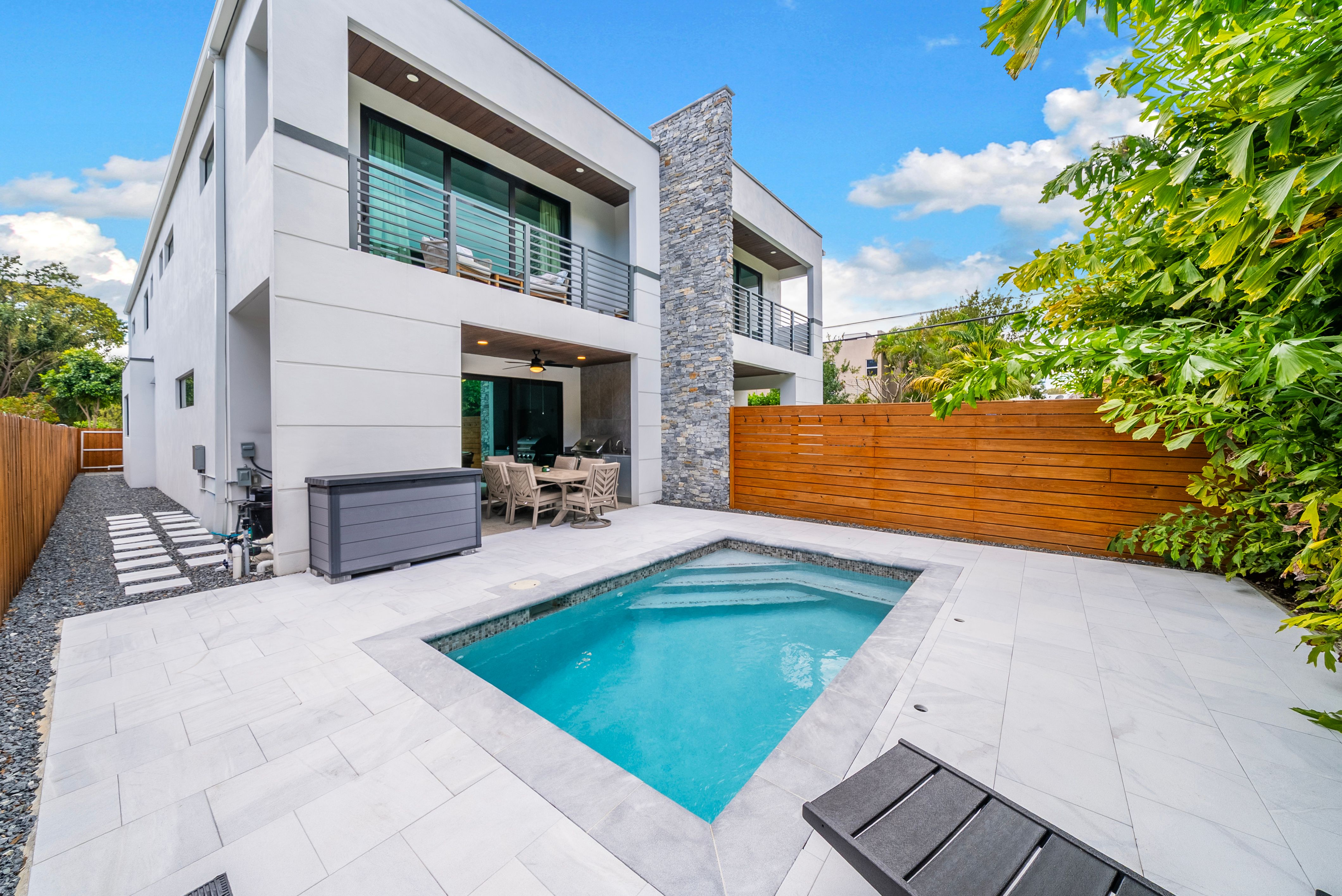 325 SW 16th Street Fort Lauderdale FL 33315