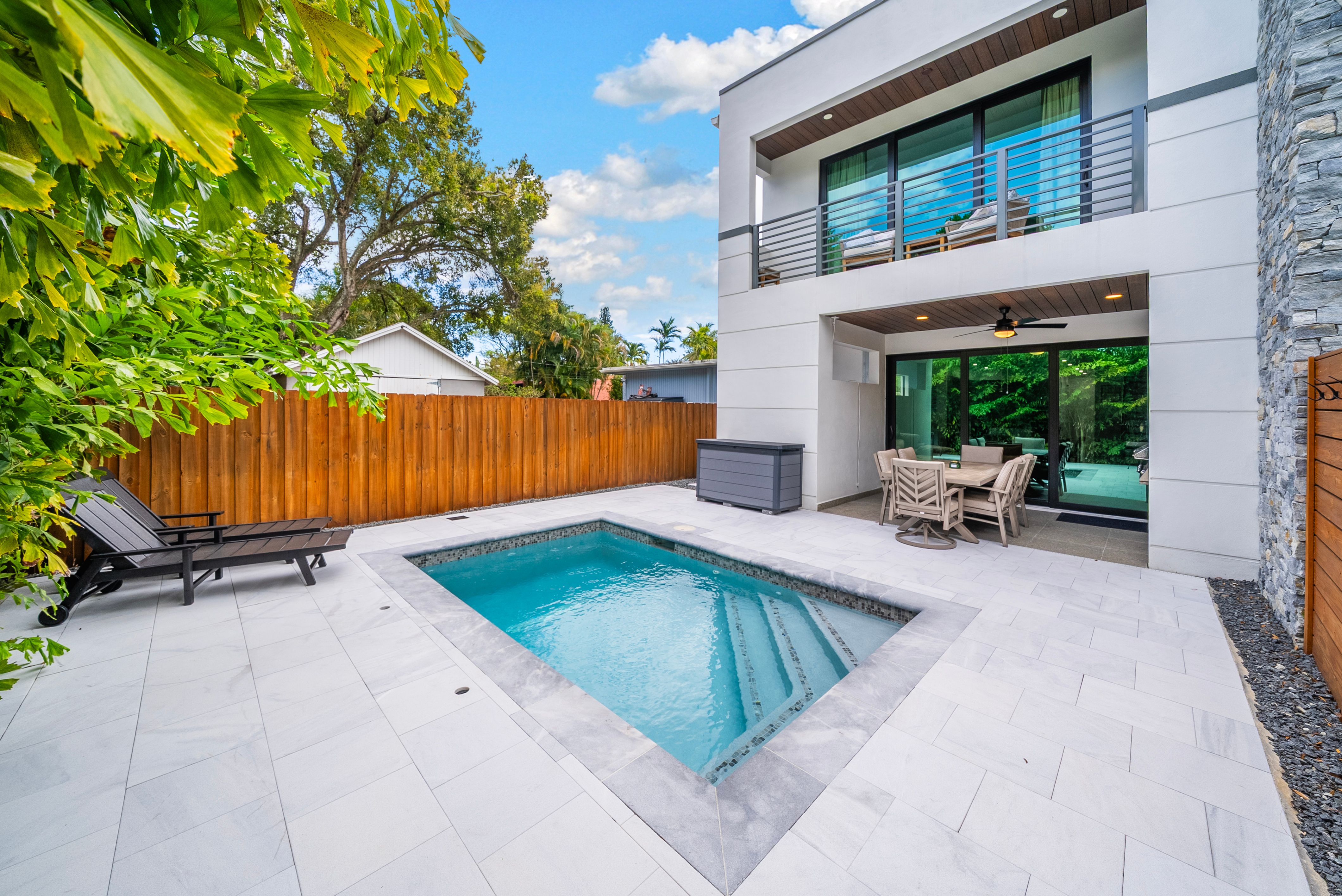325 SW 16th Street Fort Lauderdale FL 33315