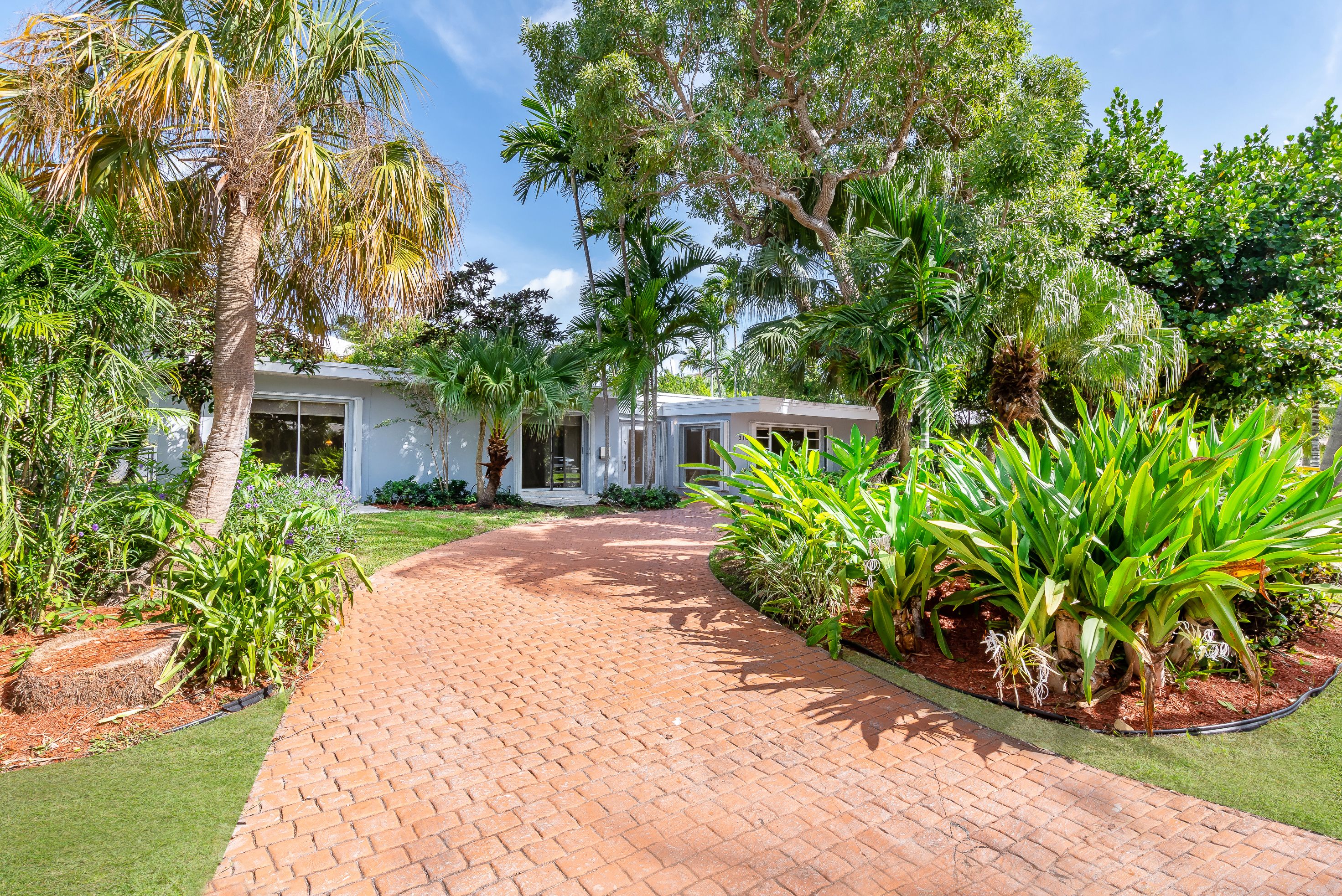 310 Harbor Court Key Biscayne FL 33149