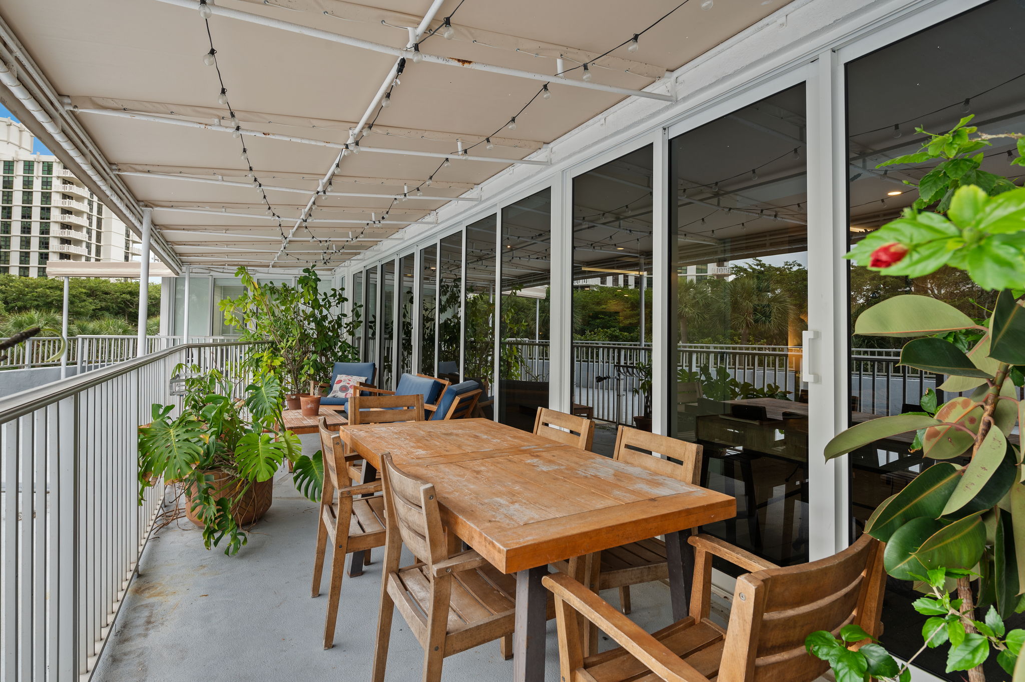 600 Grapetree Drive Key Biscayne FL 33149