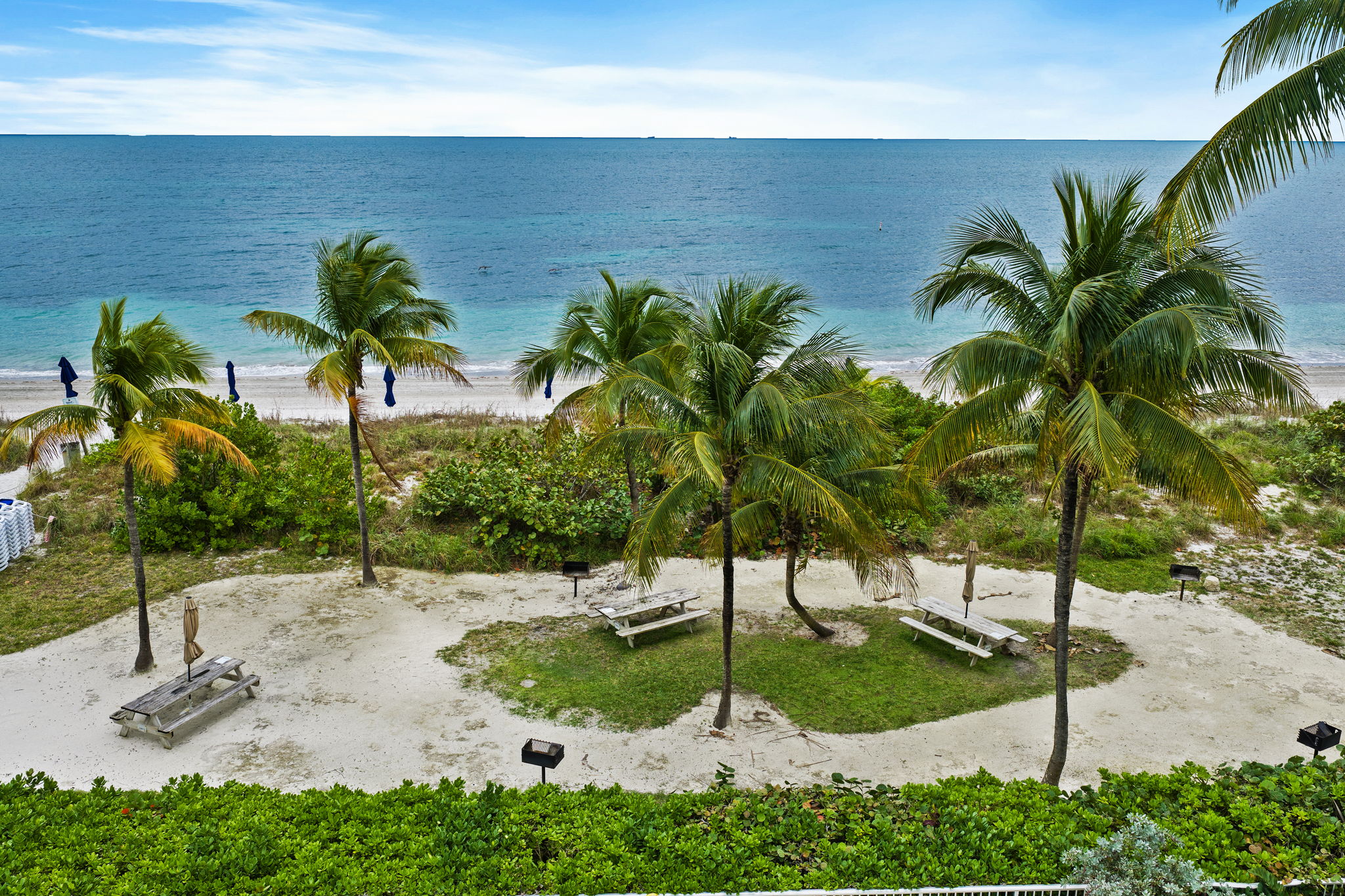 600 Grapetree Drive Key Biscayne FL 33149